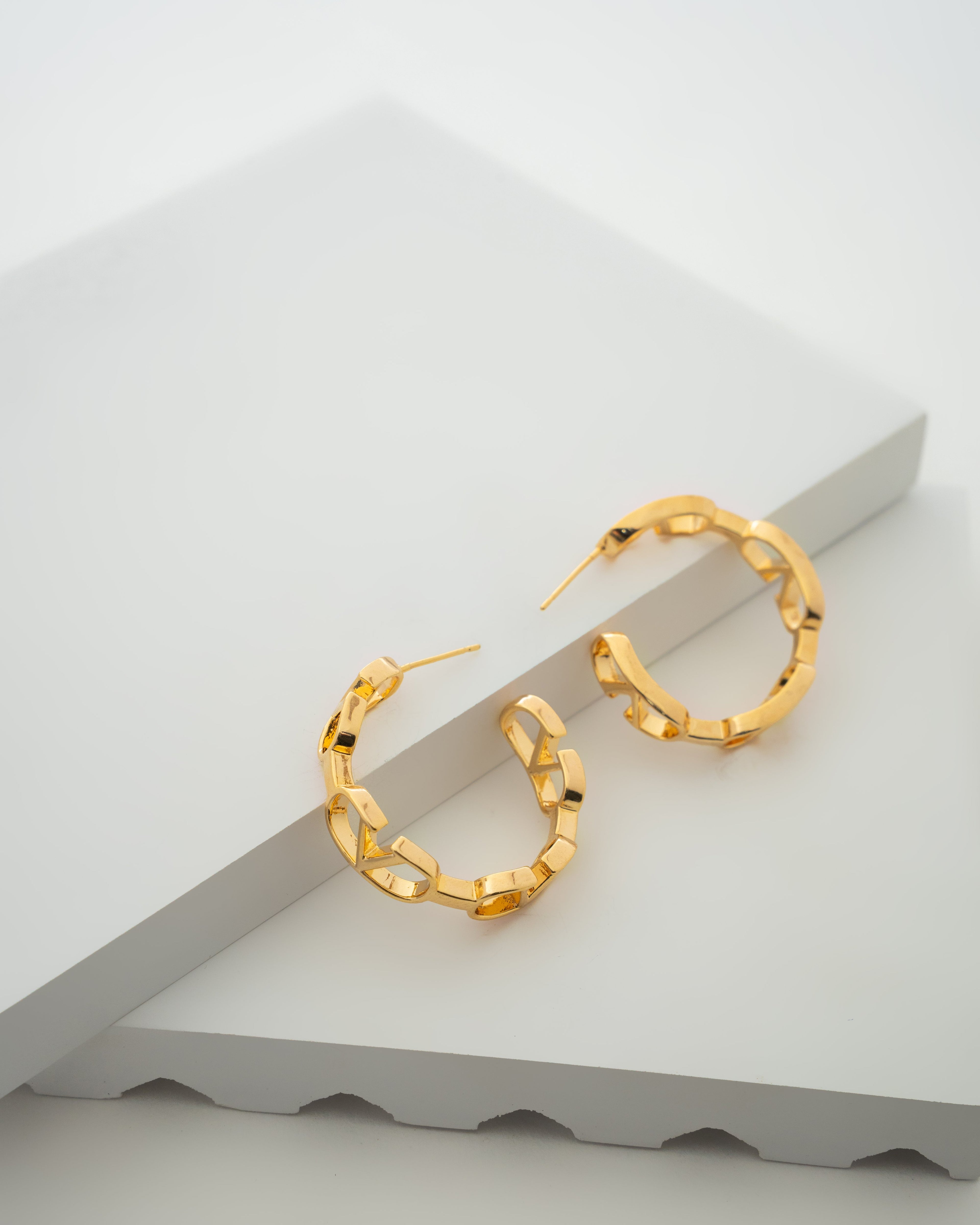 Elegant Gold-Plated Geometric Cufflinks