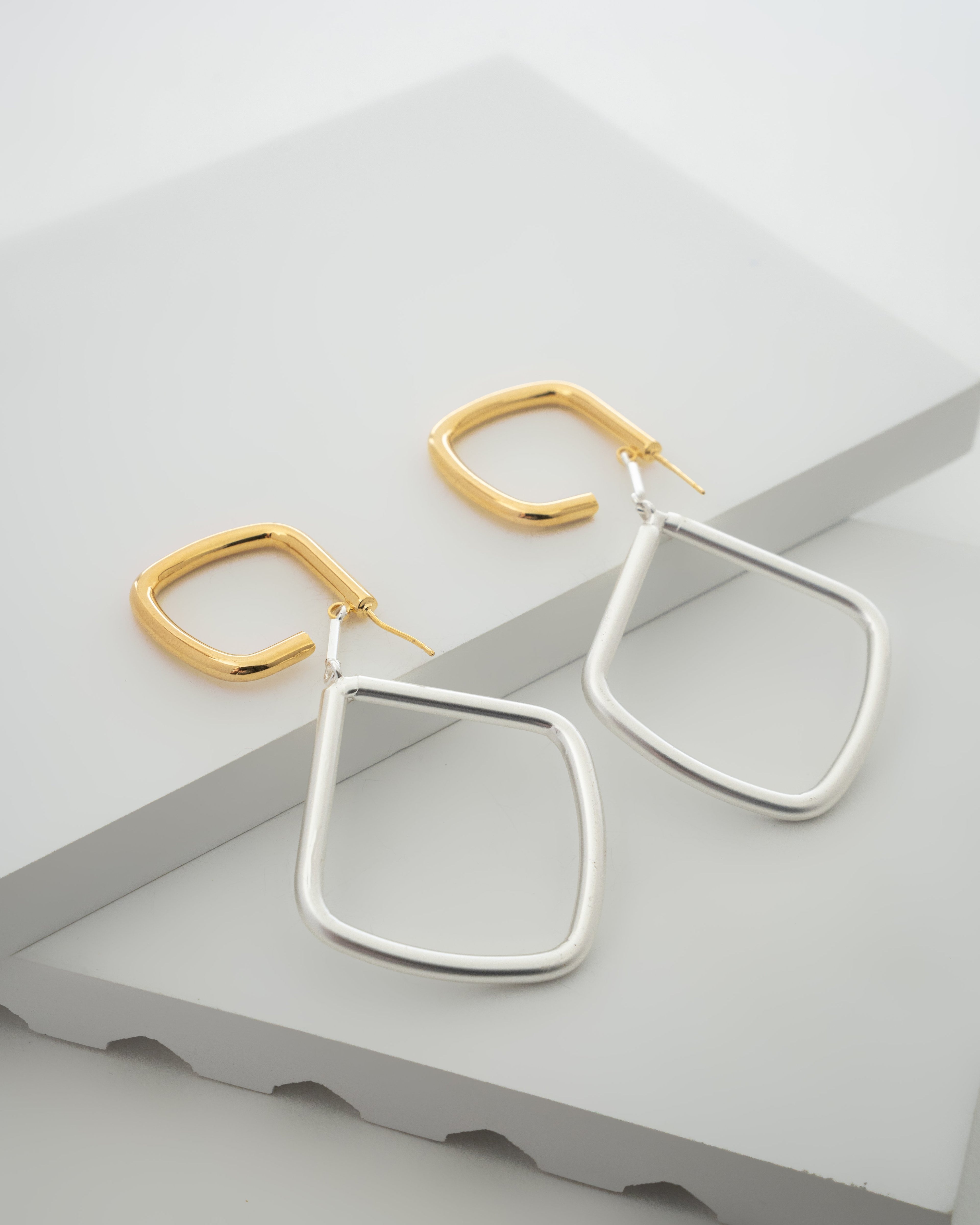 Elegant Two-Tone Geometric Dangle Earrings