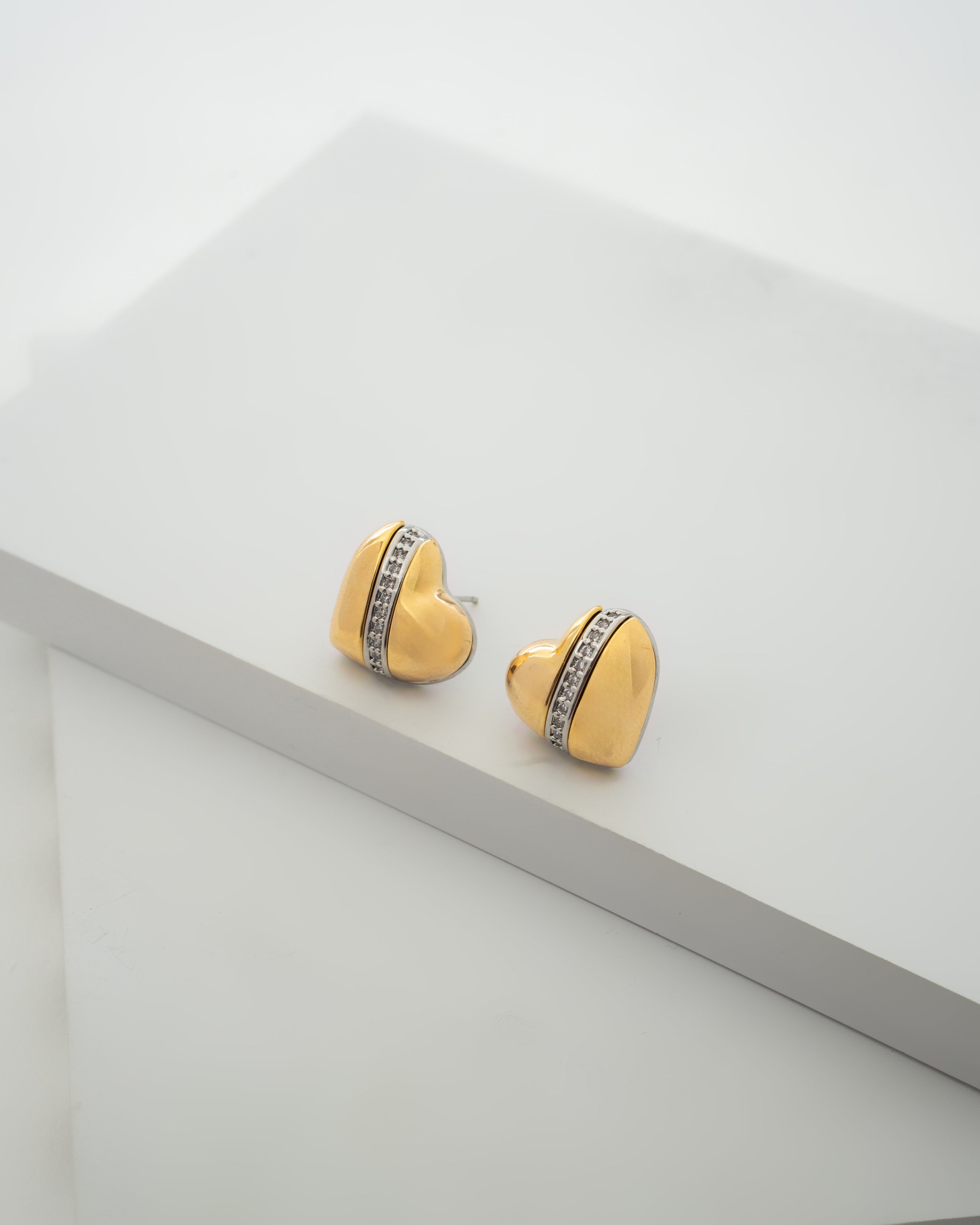 Elegant Gold Heart Stud Earrings with Diamond Accents