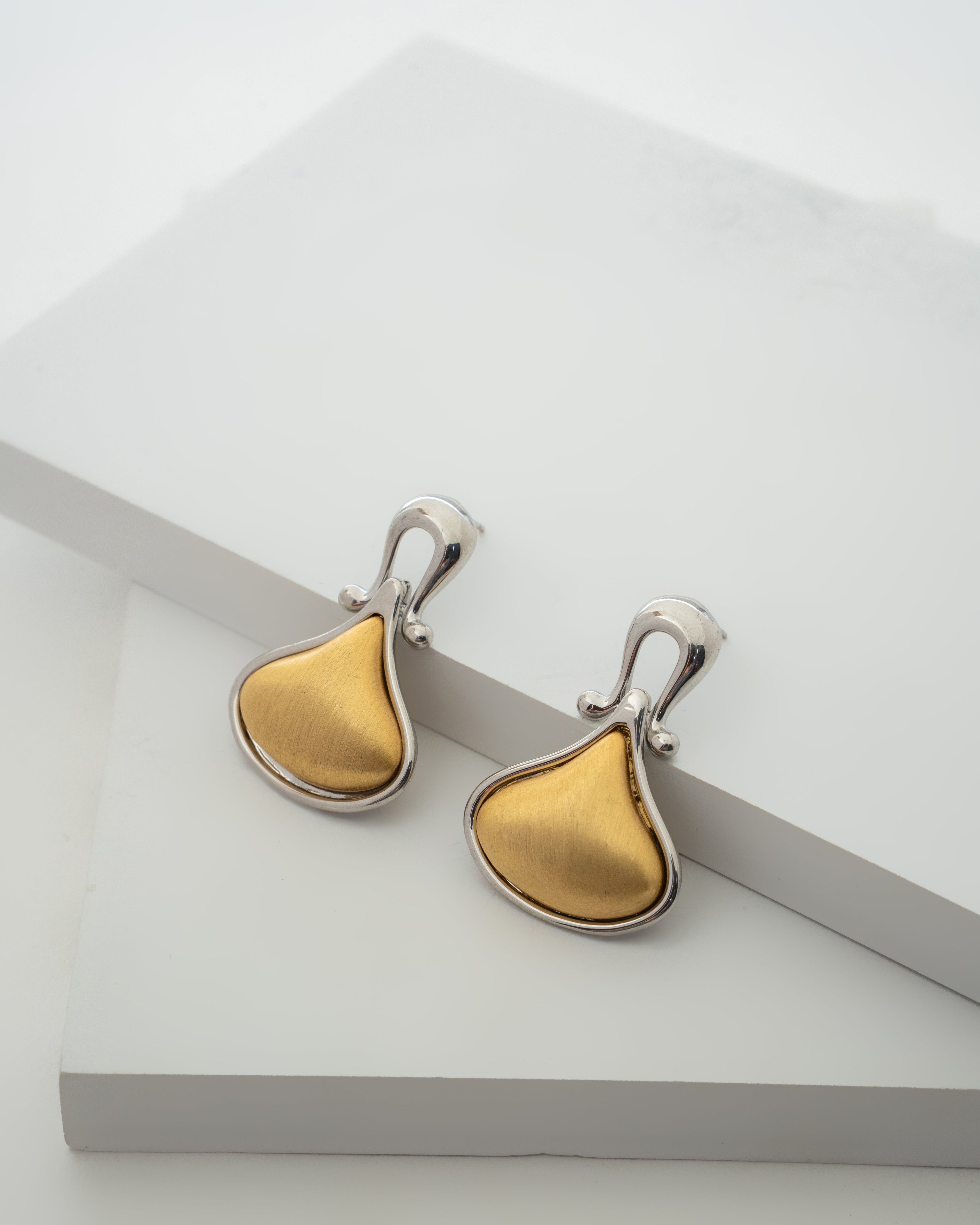 Elegant Two-Tone Teardrop Earrings