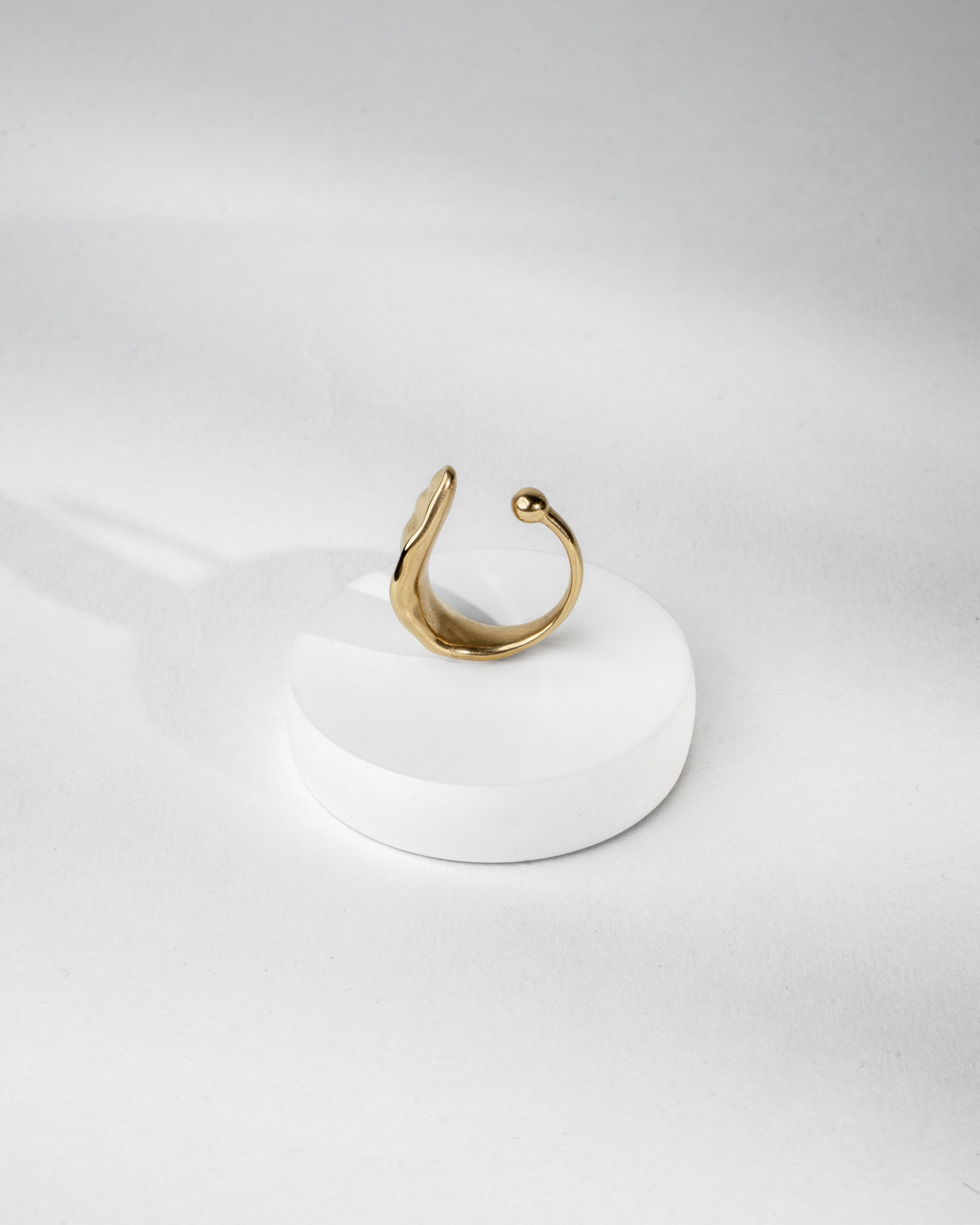 Elegant Gold Abstract Sculpture Ornament