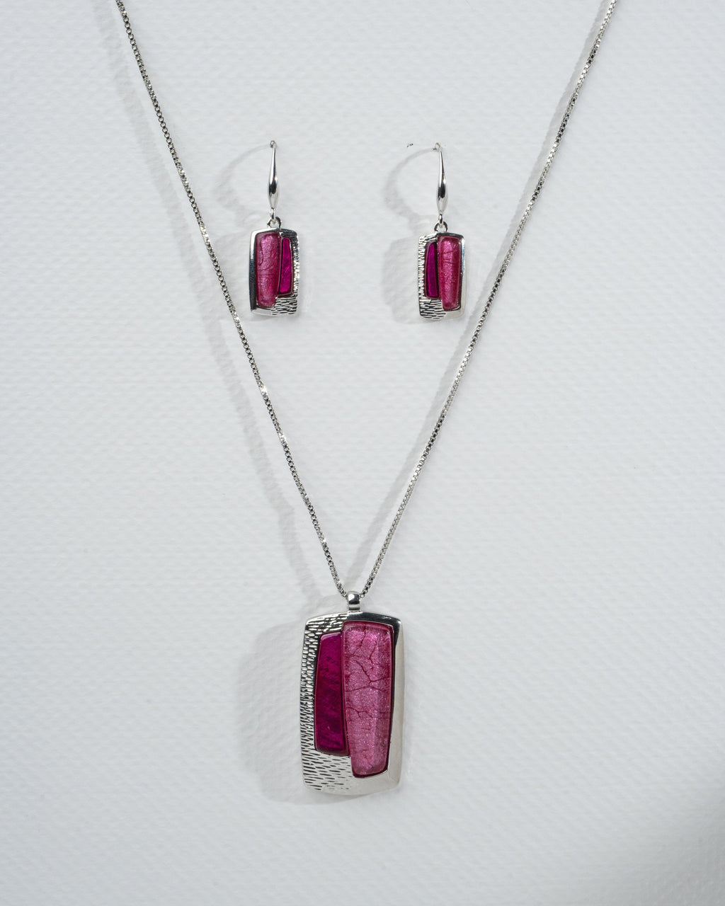 Elegant Pink Glass Textured Necklace and Earring Set