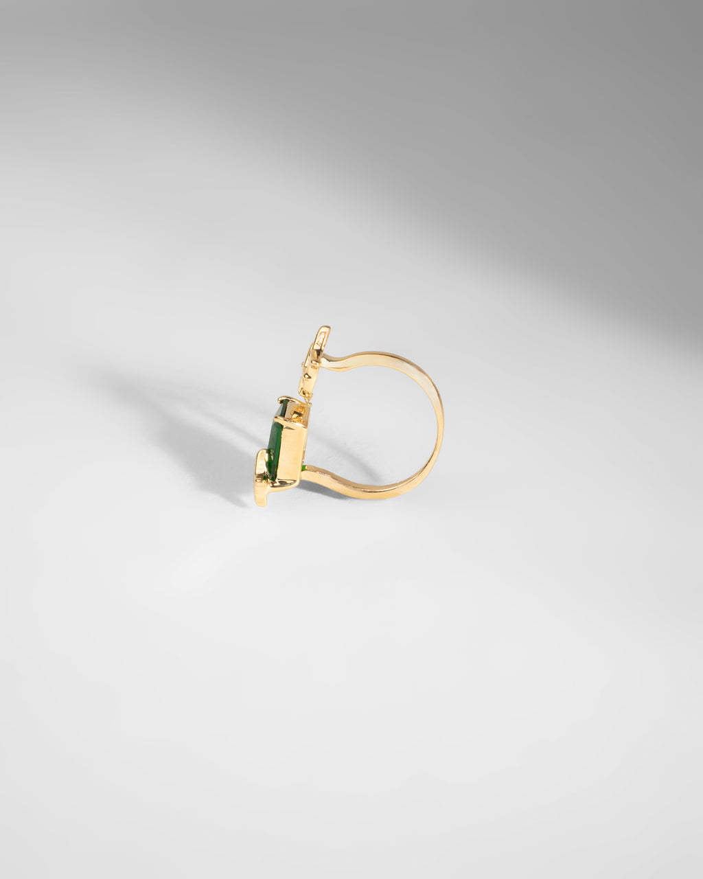 Elegant Gold-Plated Green Stone Star Drop Earring