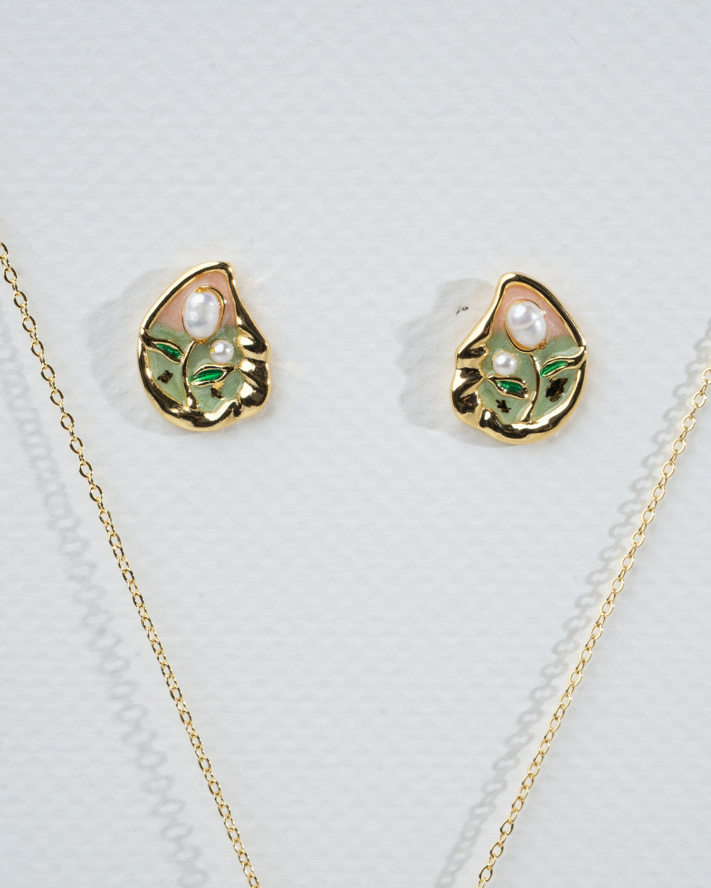 Elegant Pearl & Enamel Gold Jewelry Set