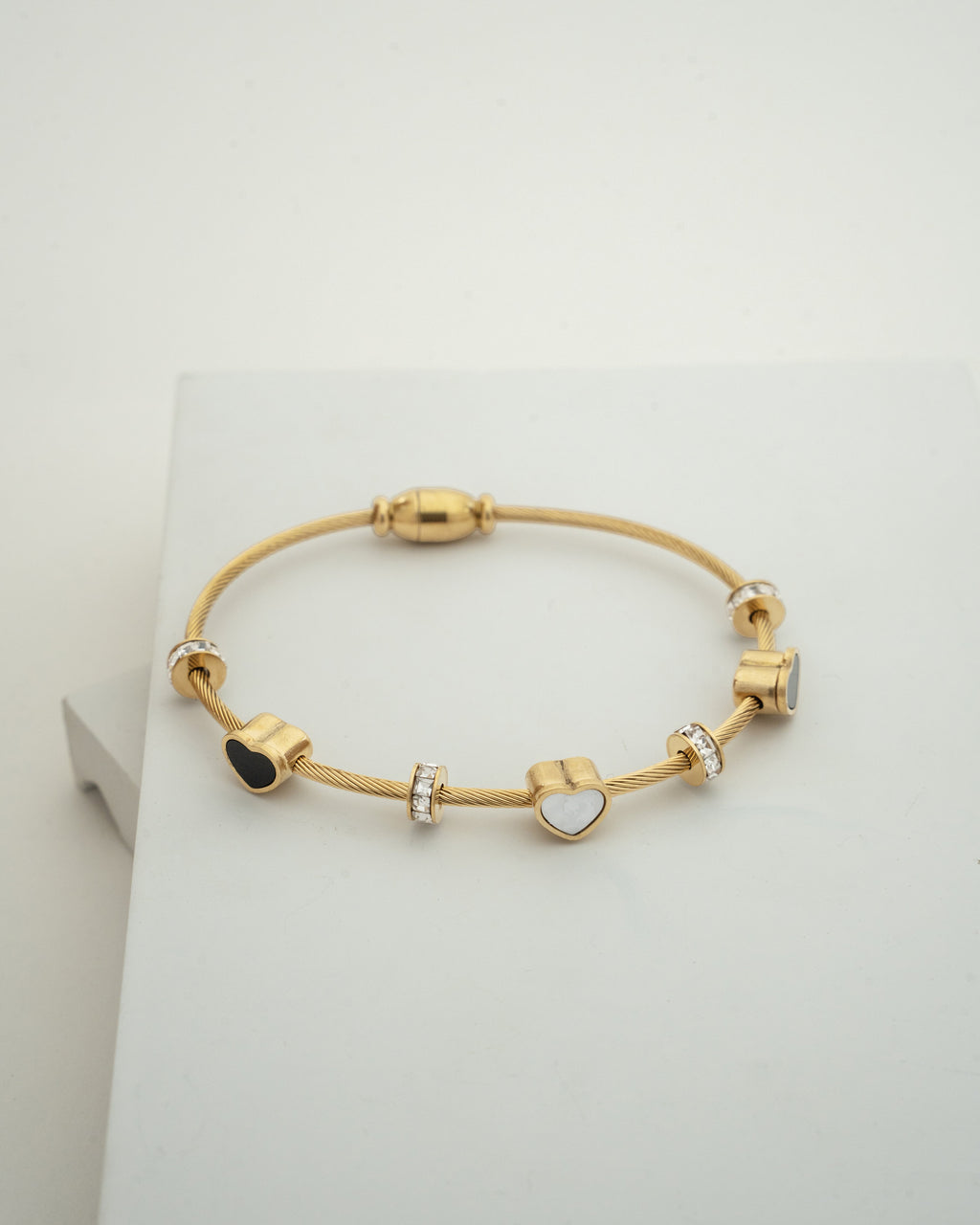 Elegant Heart Charm Gold Bracelet with Crystal Accents