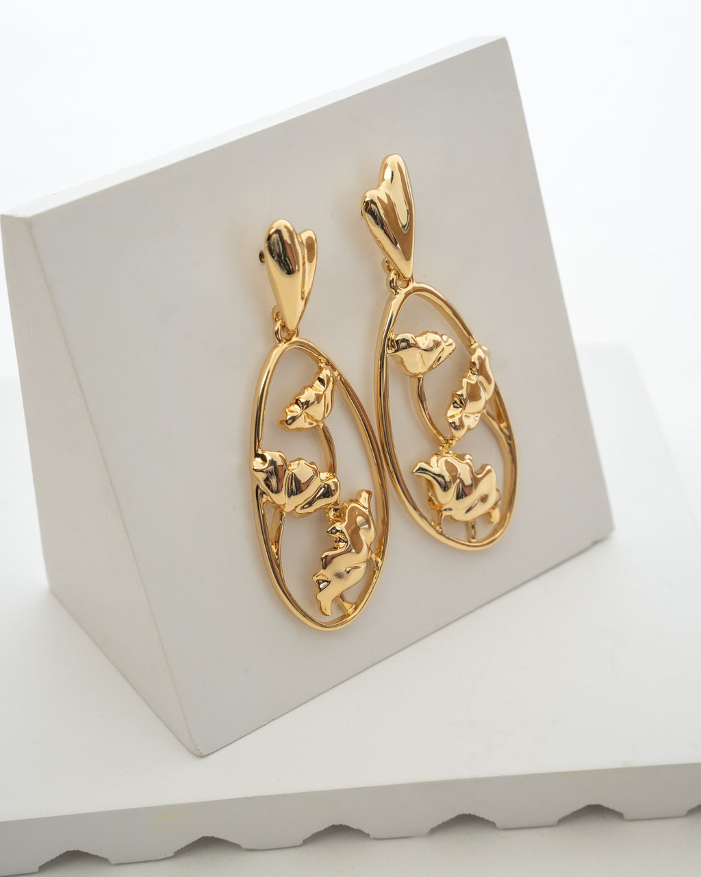 Elegant Gold Floral Drop Earrings