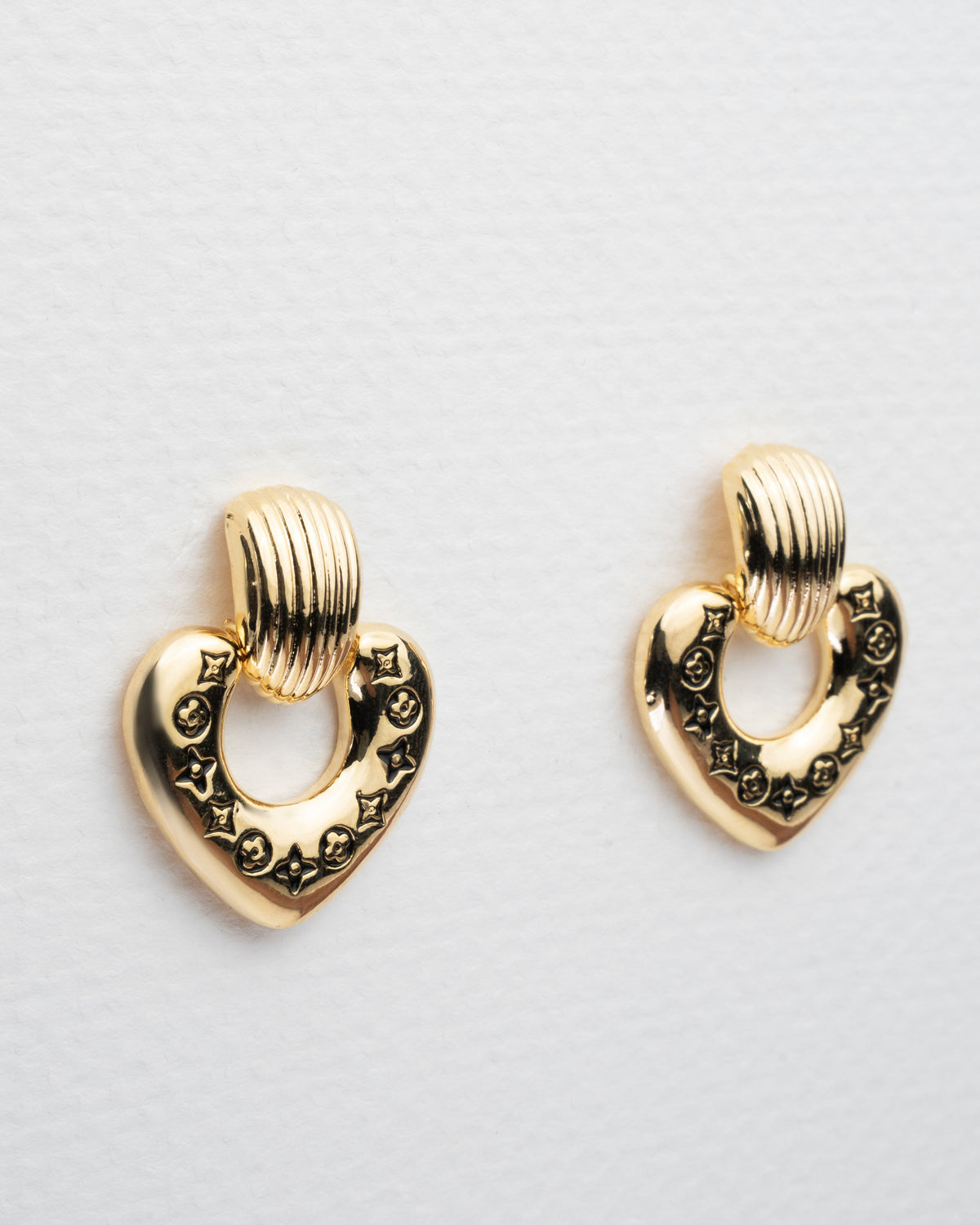 Elegant Gold Heart Motif Earrings