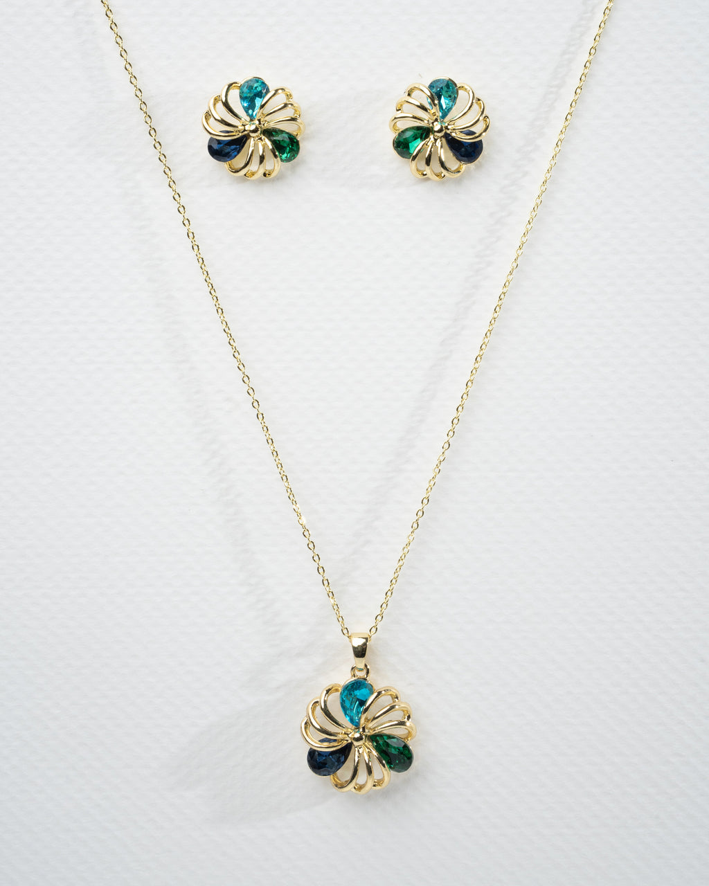 Elegant Gold and Gemstone Flower Jewelry Set