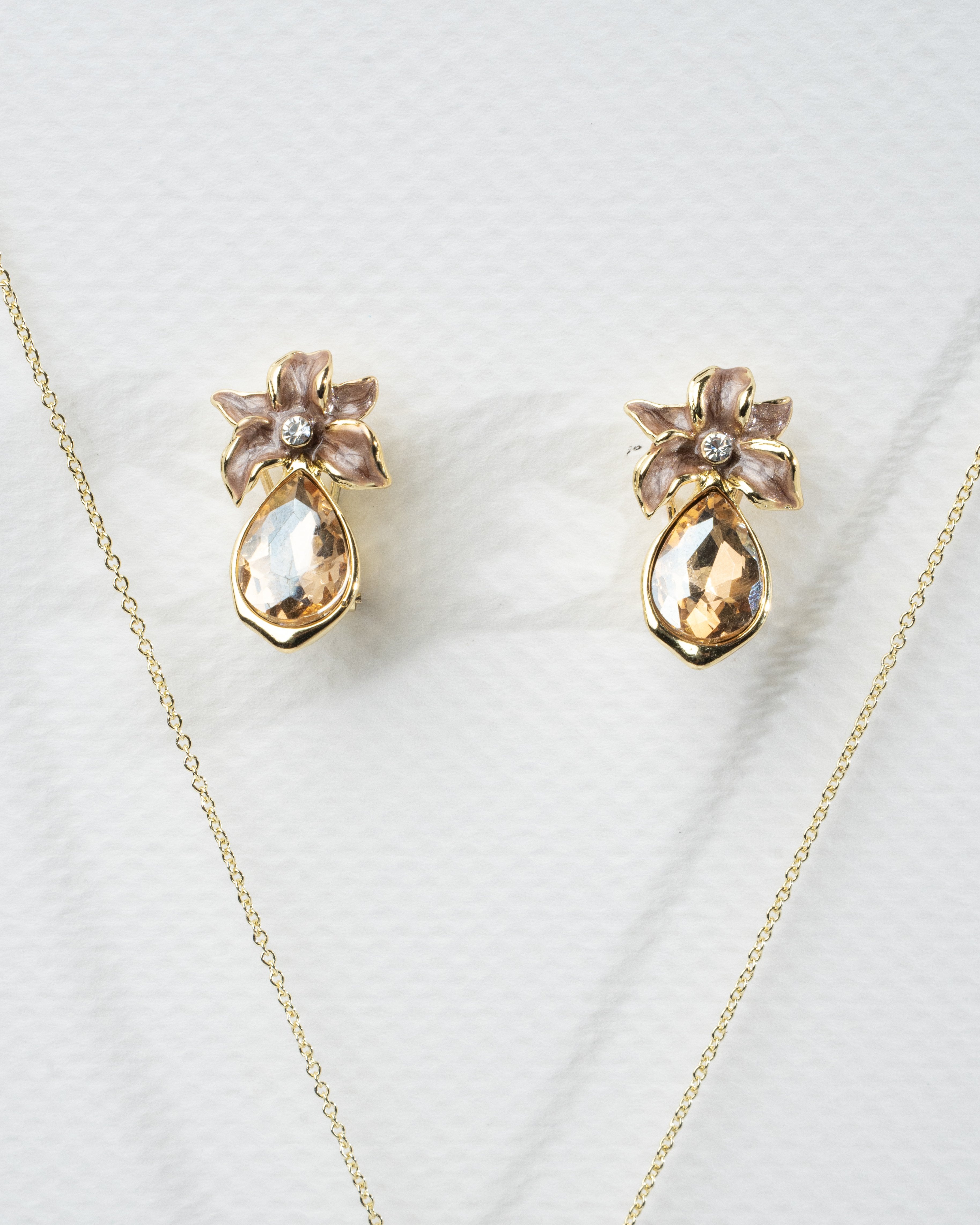 Elegant Floral Gold Necklace and Earring Set with Crystals