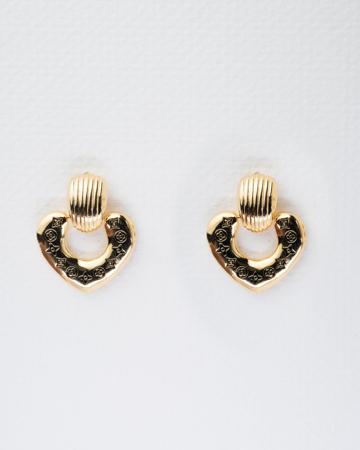 Elegant Gold Heart Motif Earrings