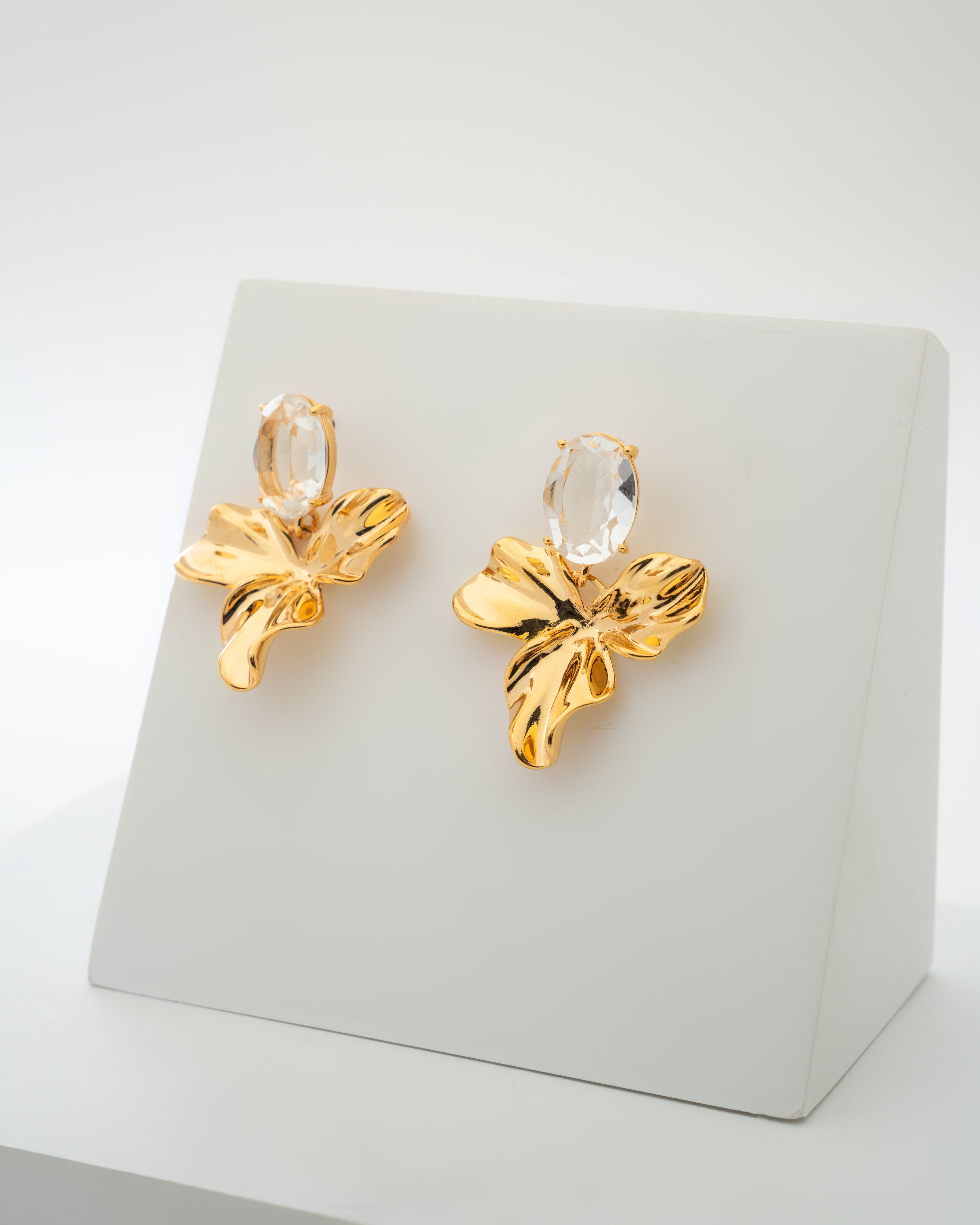 Elegant Gold Leaf and Crystal Drop Earrings