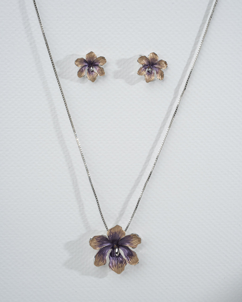 Elegant Orchid Flower Jewelry Set - Necklace and Earrings