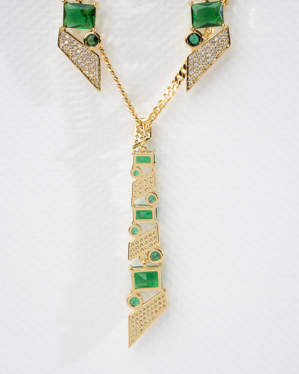 Exquisite Emerald Gold Plated Necklace with Geometric Detailing