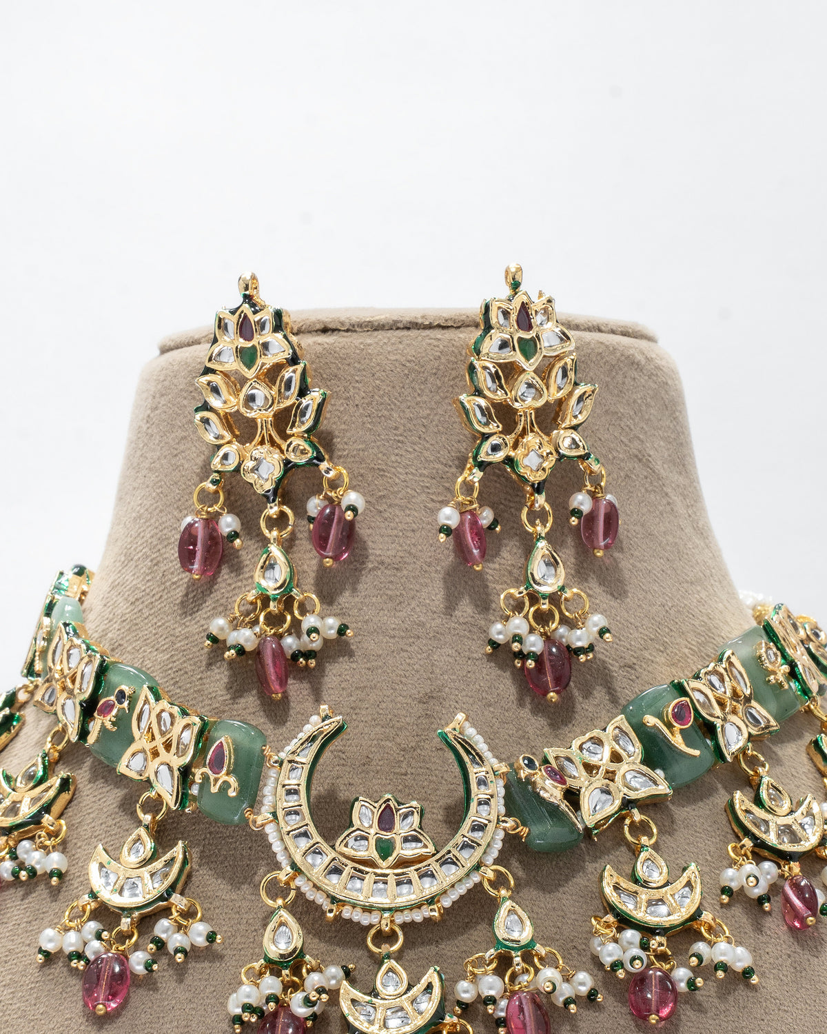 Exquisite Gold-Plated Kundan Necklace and Earrings Set