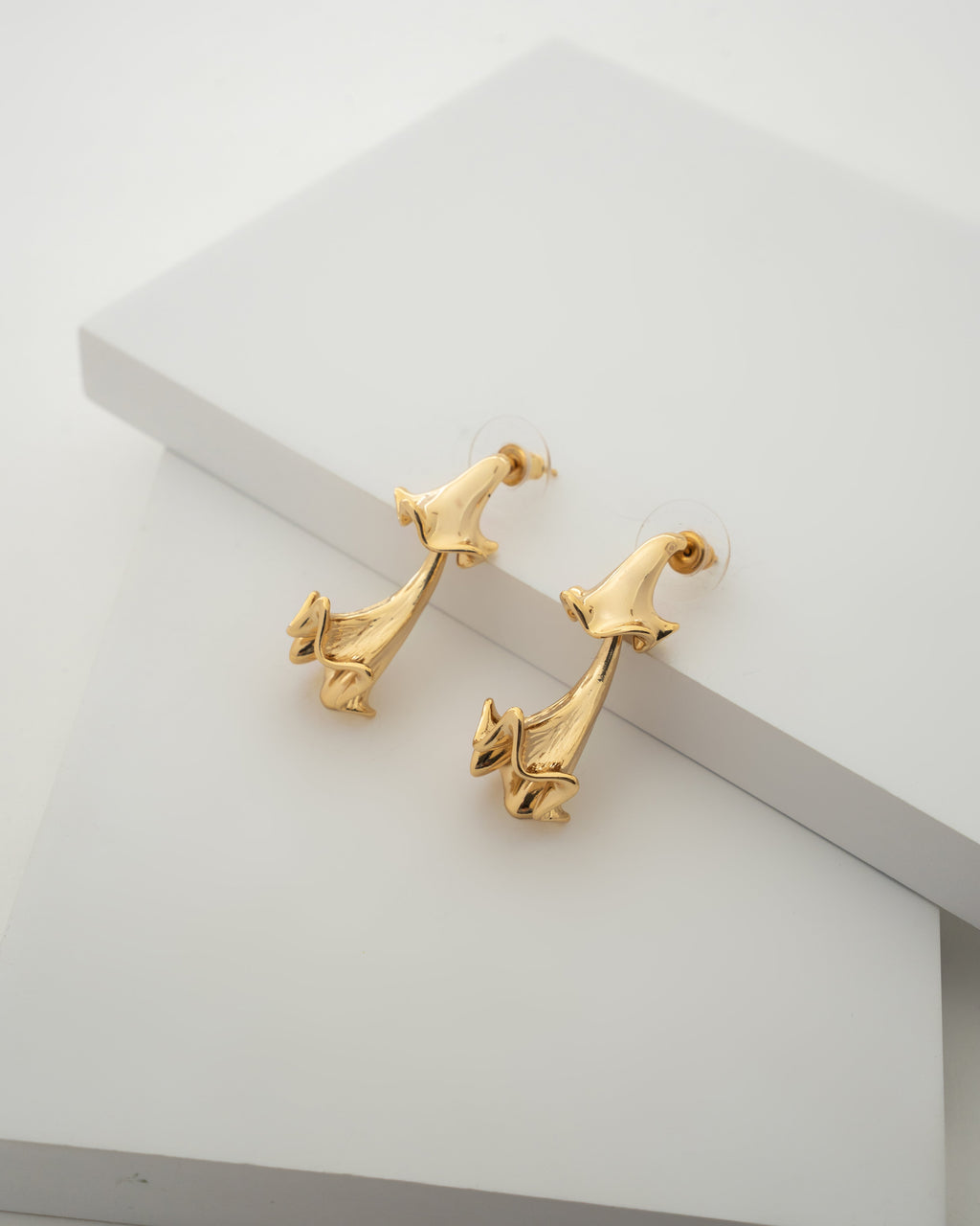 Elegance Collection: Gold-Toned Floral Drop Earrings