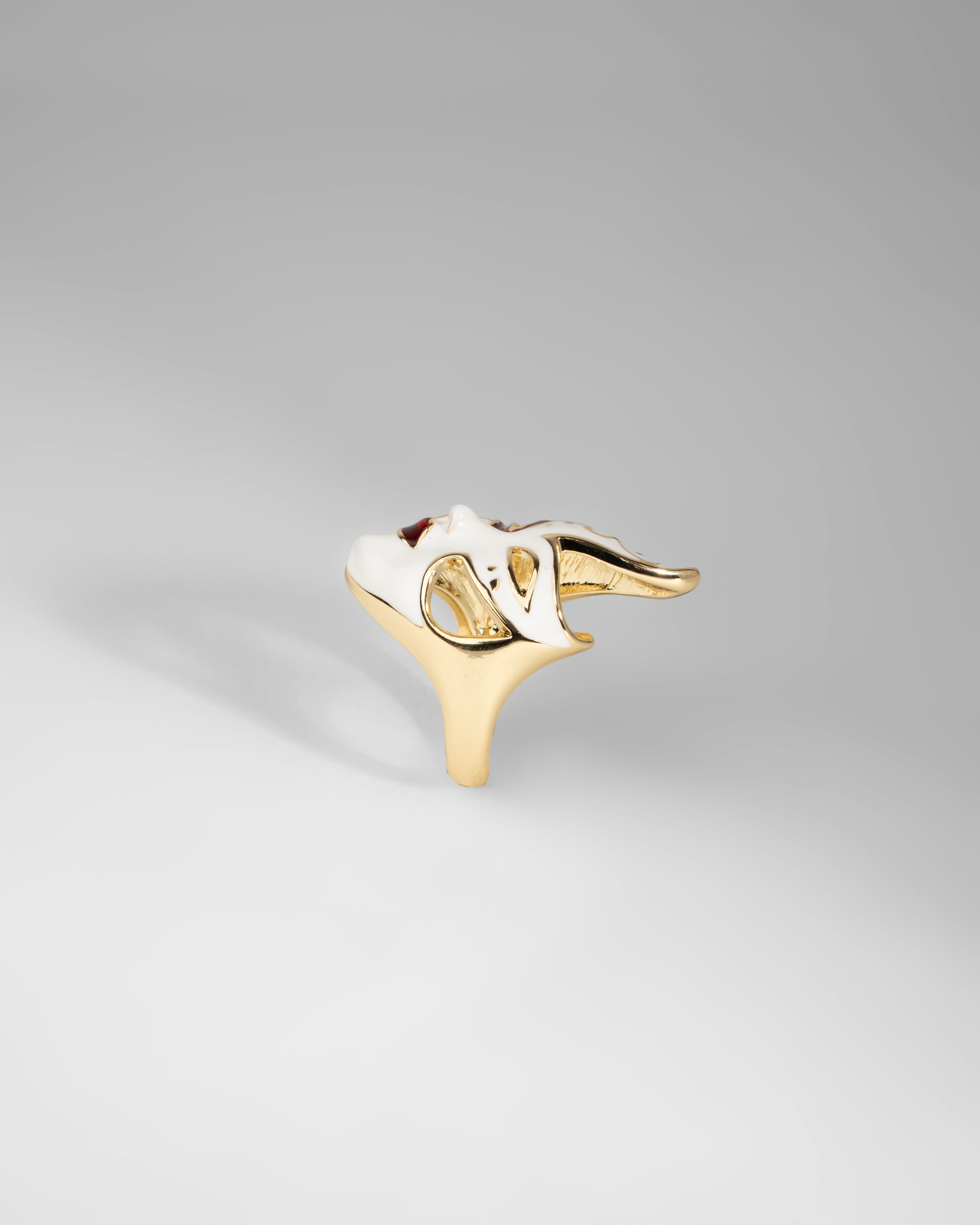 Elegant Venetian Style Mask Brooch with Gold Detailing