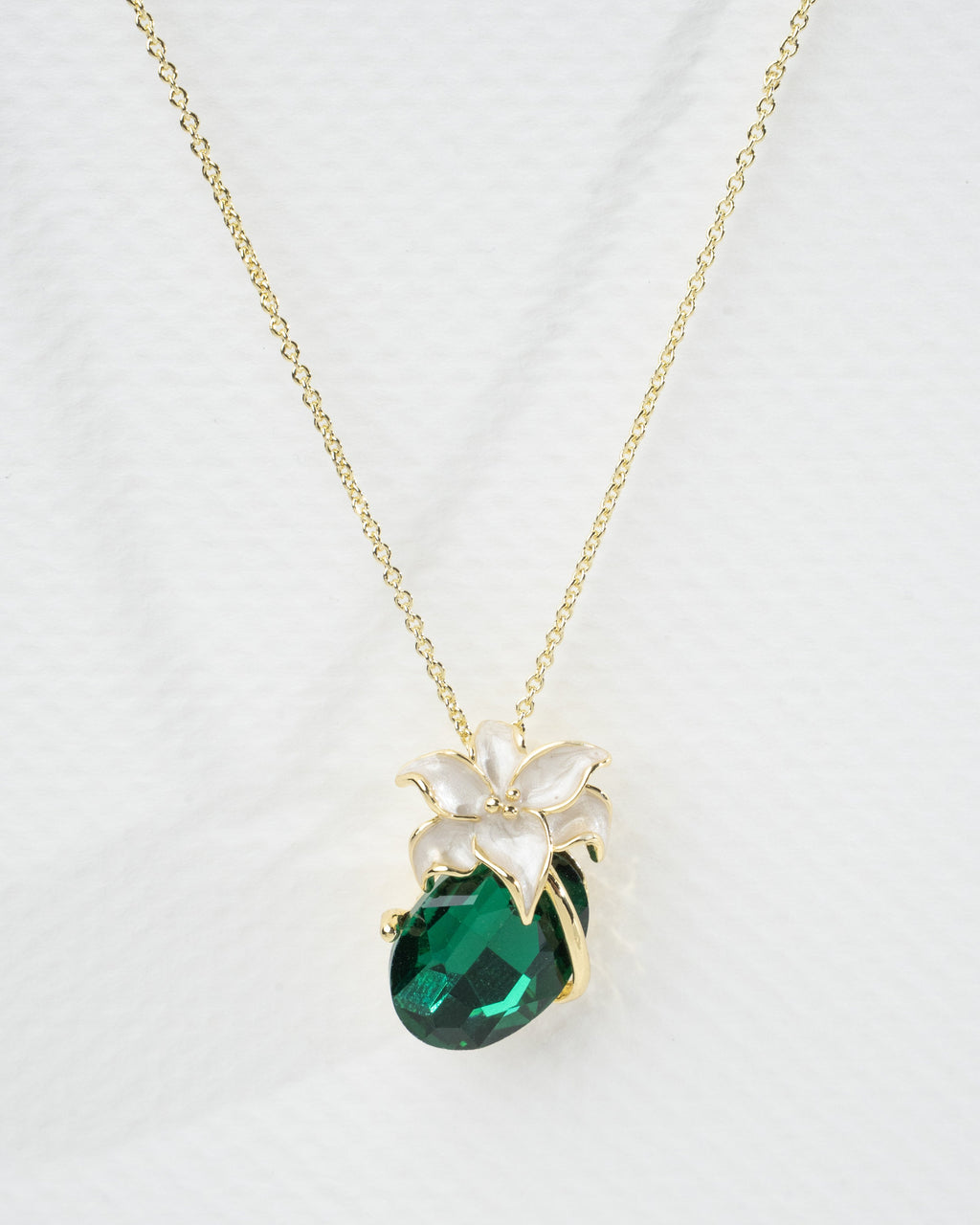Elegant Emerald Pineapple Pendant and Earring Set