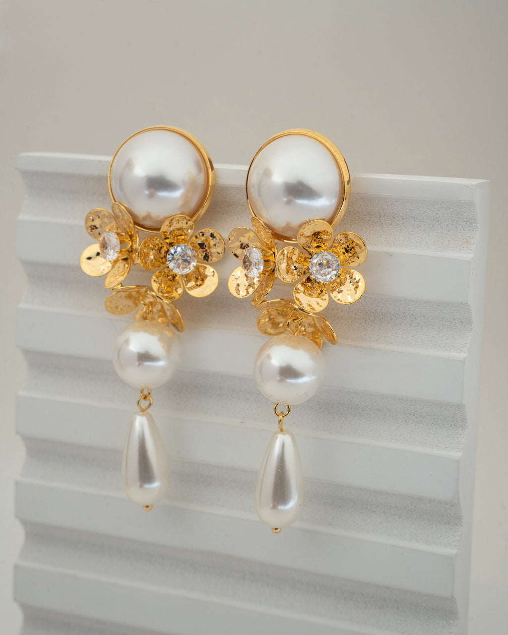 Elegant Pearl and Gold Dangle Earrings