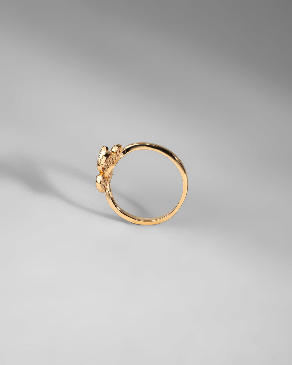 Exquisite Gold Butterfly Ring with Pink Gemstones