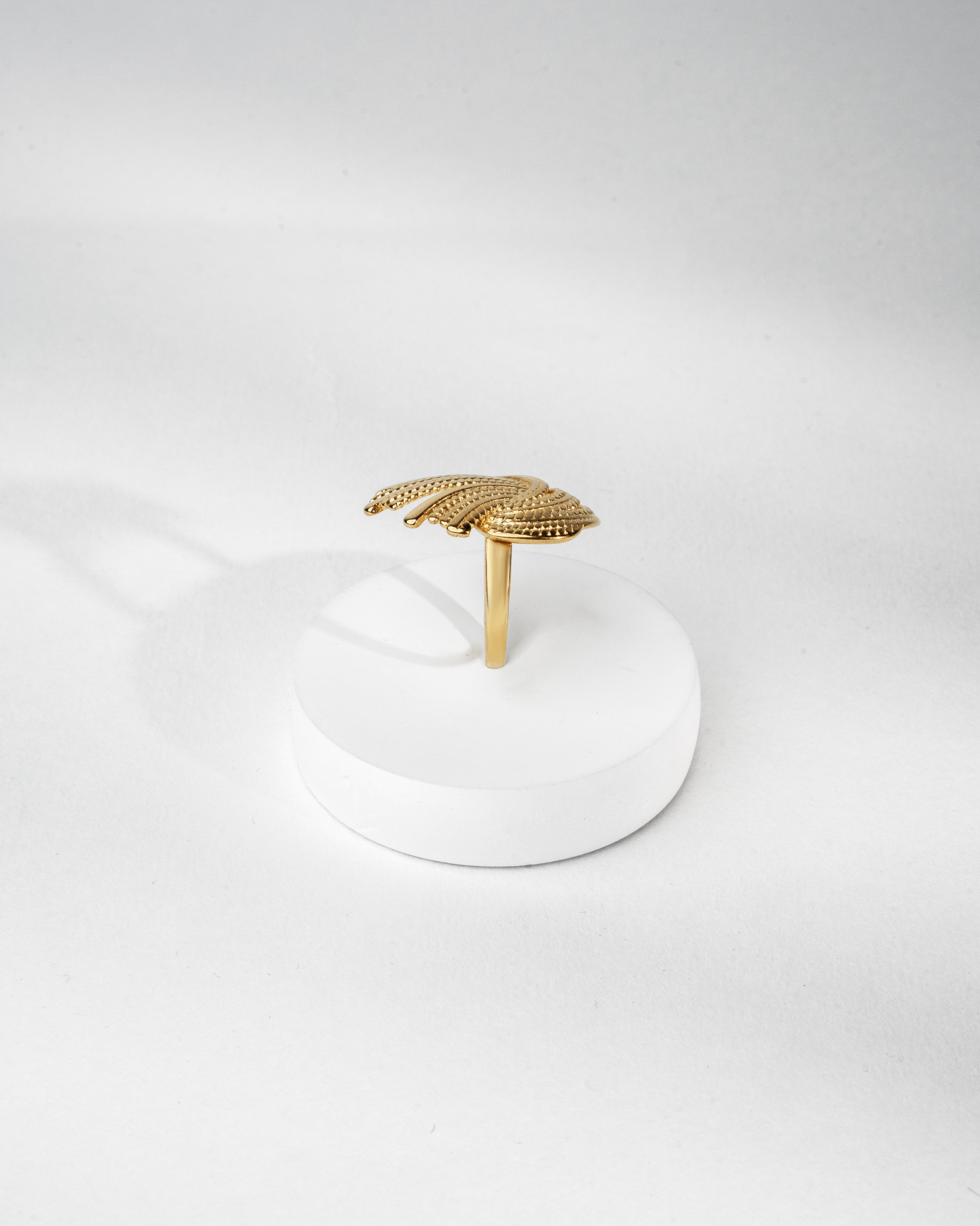 Elegant Twisted Gold Cocktail Ring