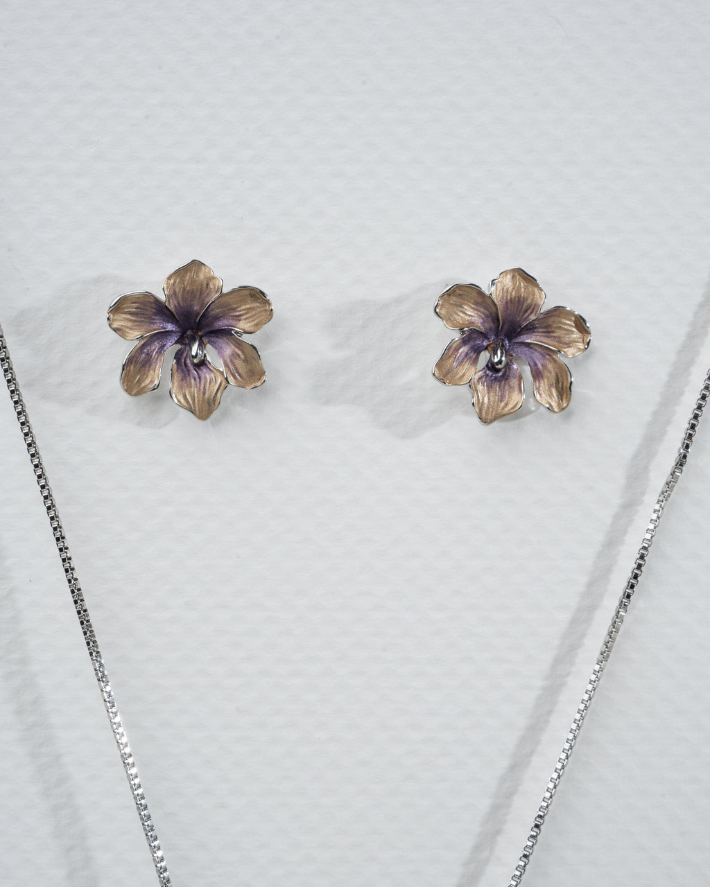 Elegant Orchid Flower Jewelry Set - Necklace and Earrings