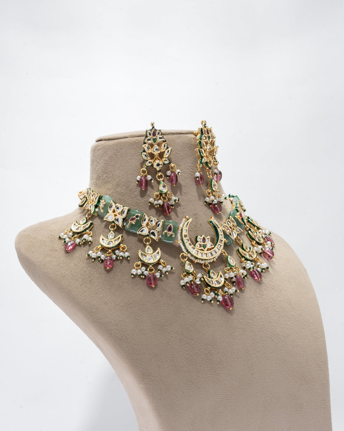 Exquisite Gold-Plated Kundan Necklace and Earrings Set