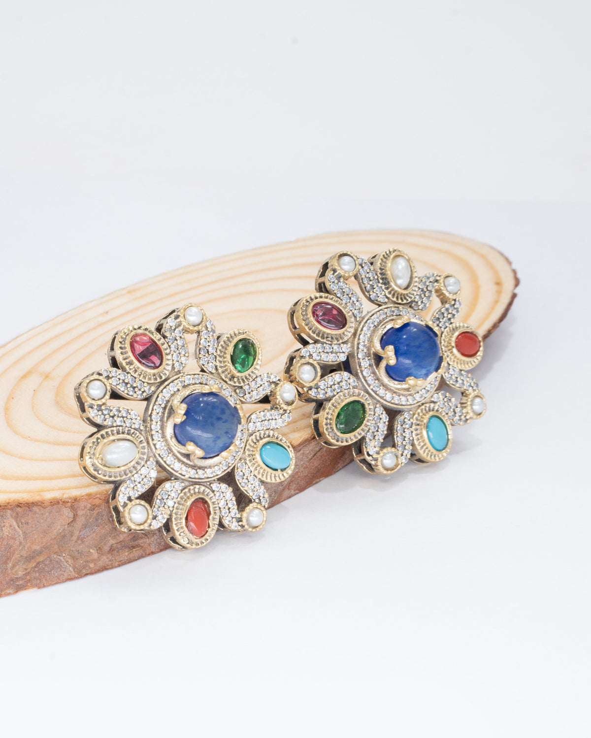 Exquisite Multicolor Gemstone Floral