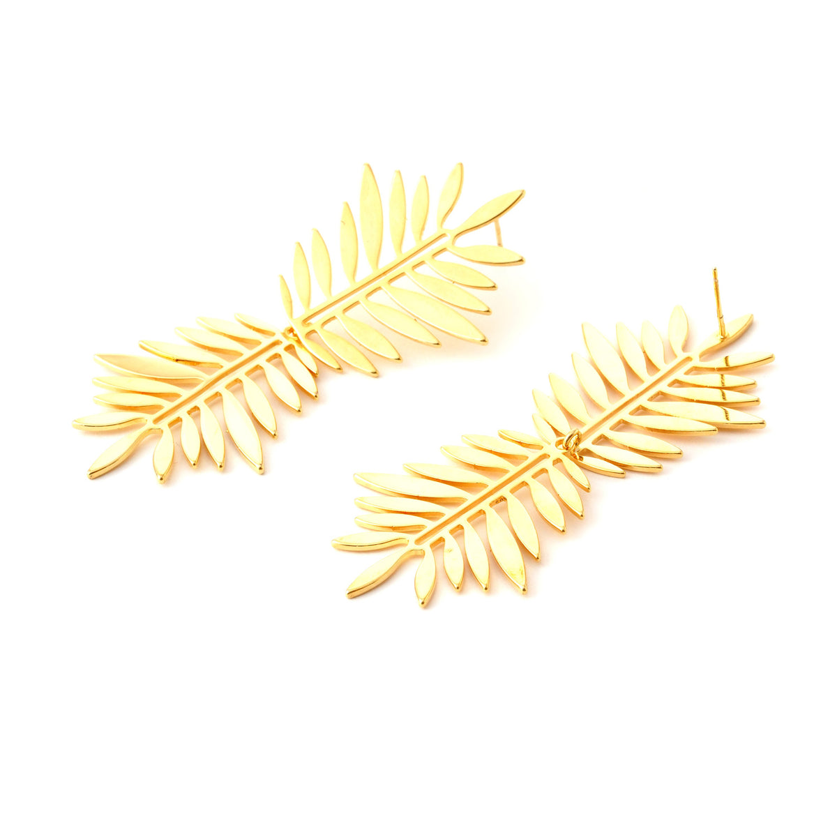 Elegant Gold Leaf-Inspired Statement Earring