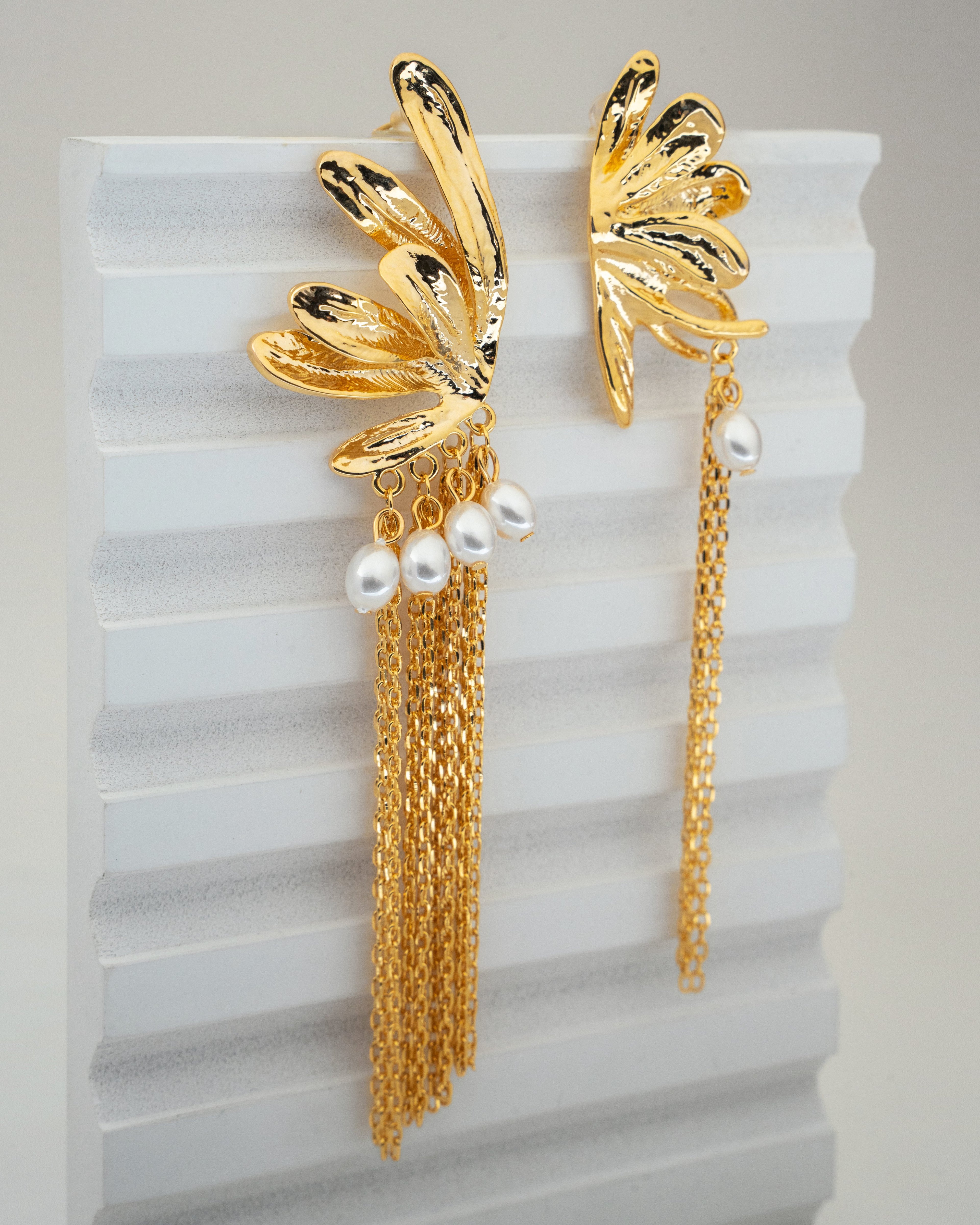 Elegant Gold Floral Pearl Tassel Earrings