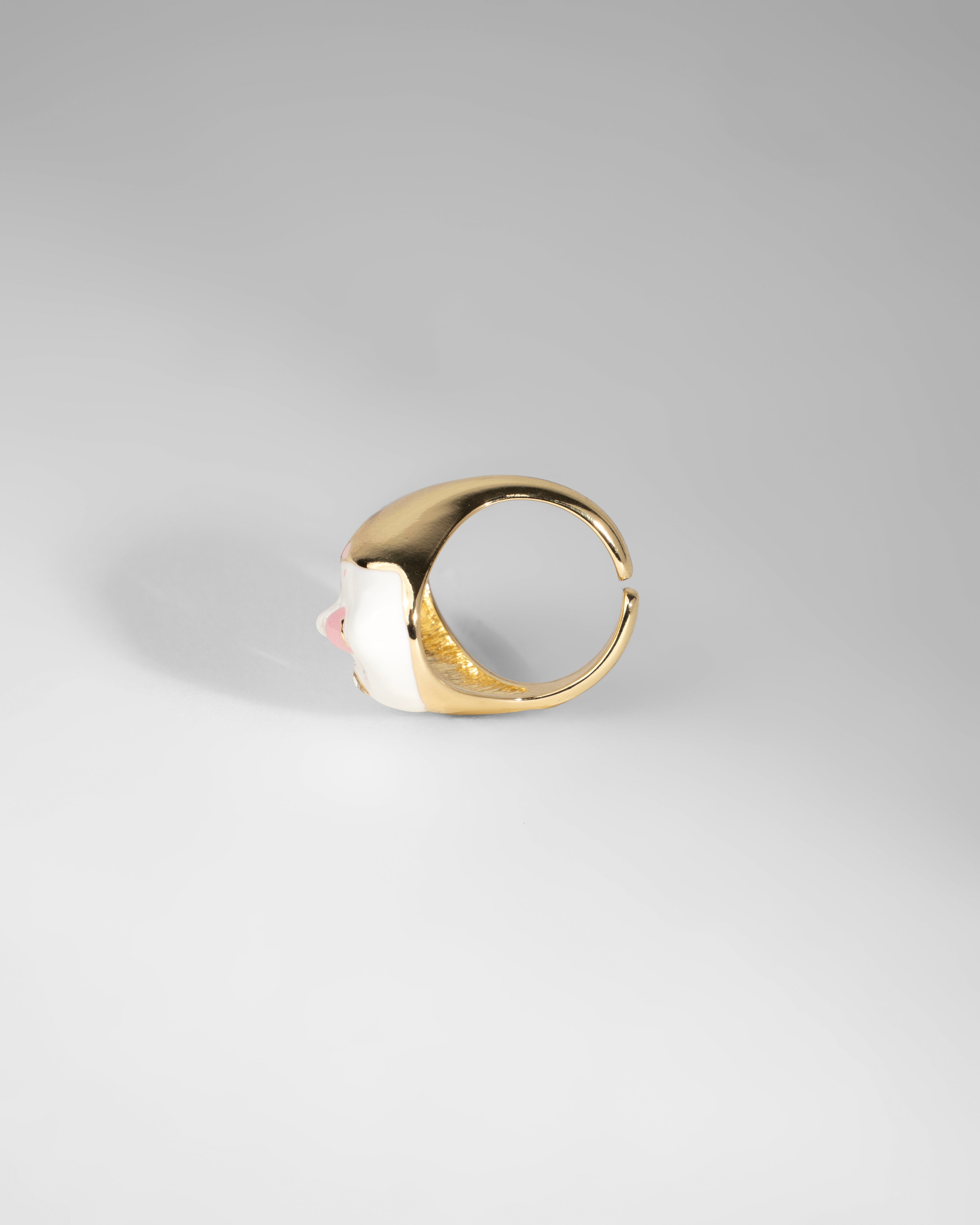 Exquisite Venetian Mask-Inspired Decorative Figurine