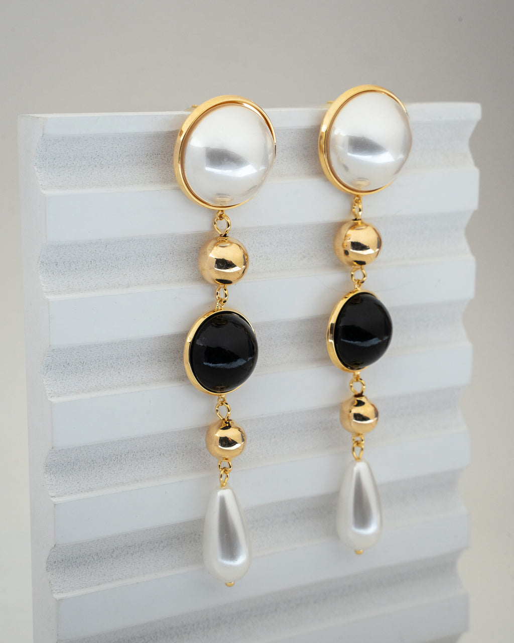 Elegant Dual-Tone Pearl and Gold Drop Earrings