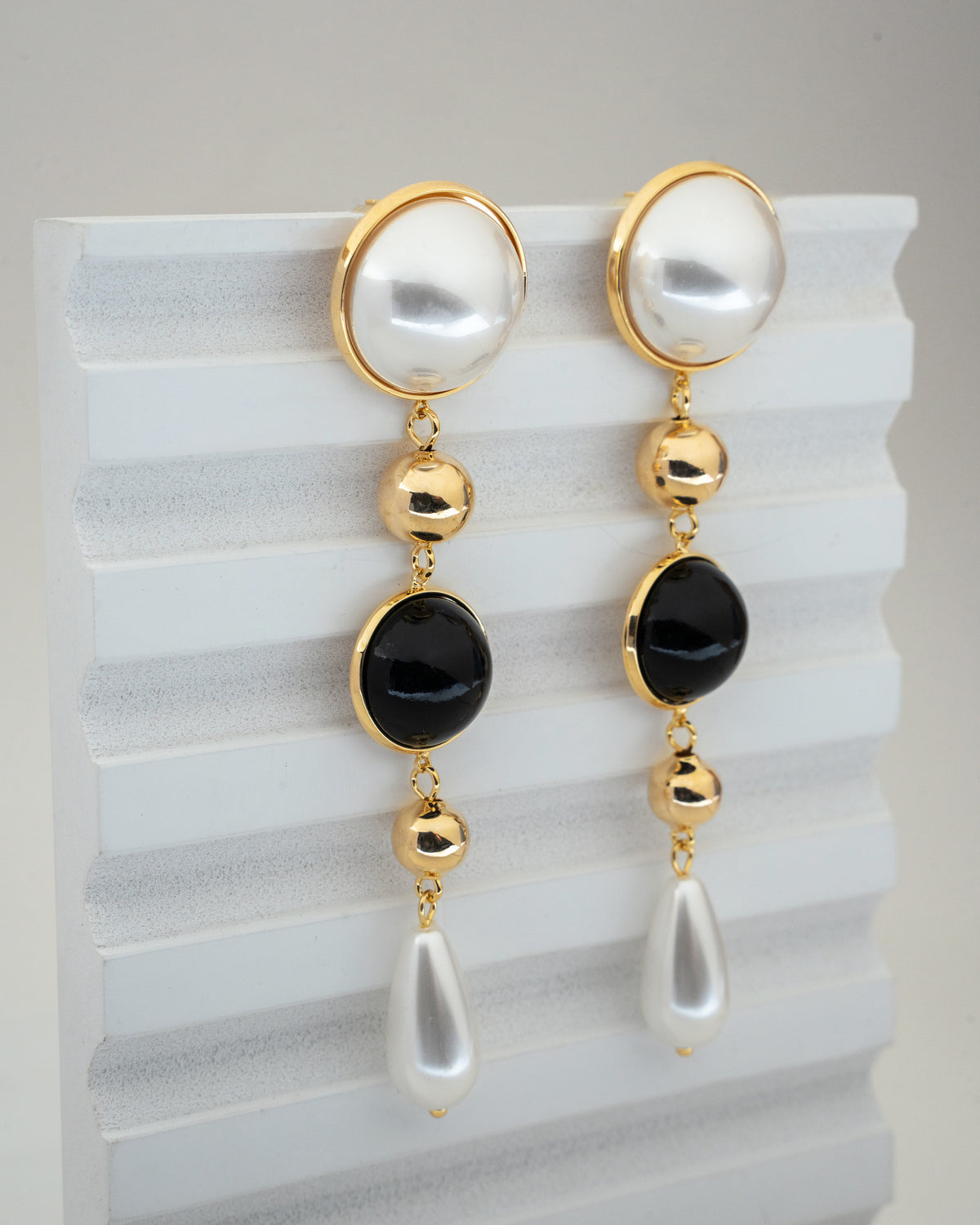 Elegant Dual-Tone Pearl and Gold Drop Earrings