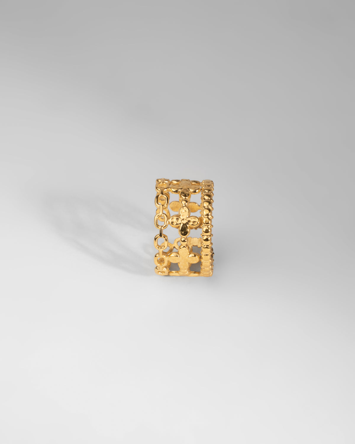 Elegant Gold Plated Flower Pattern Ring