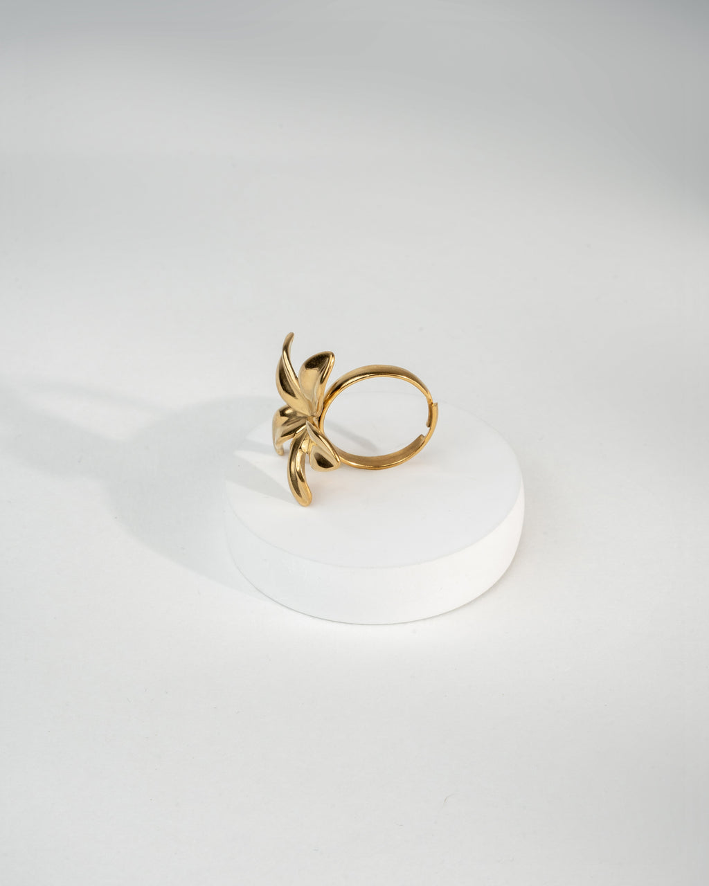 Elegant Gold-Plated Floral Statement Ring