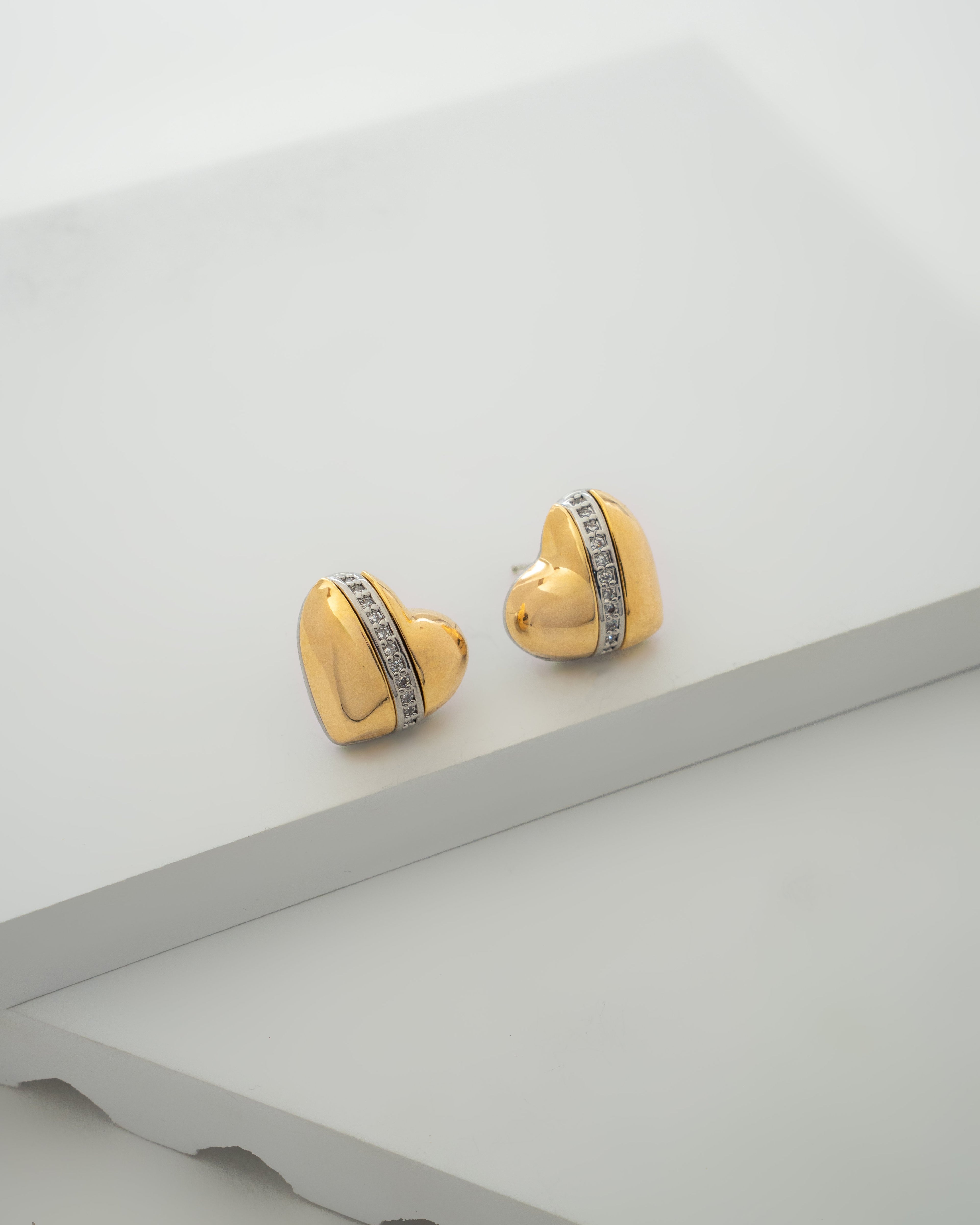 Elegant Gold Heart Stud Earrings with Diamond Accents