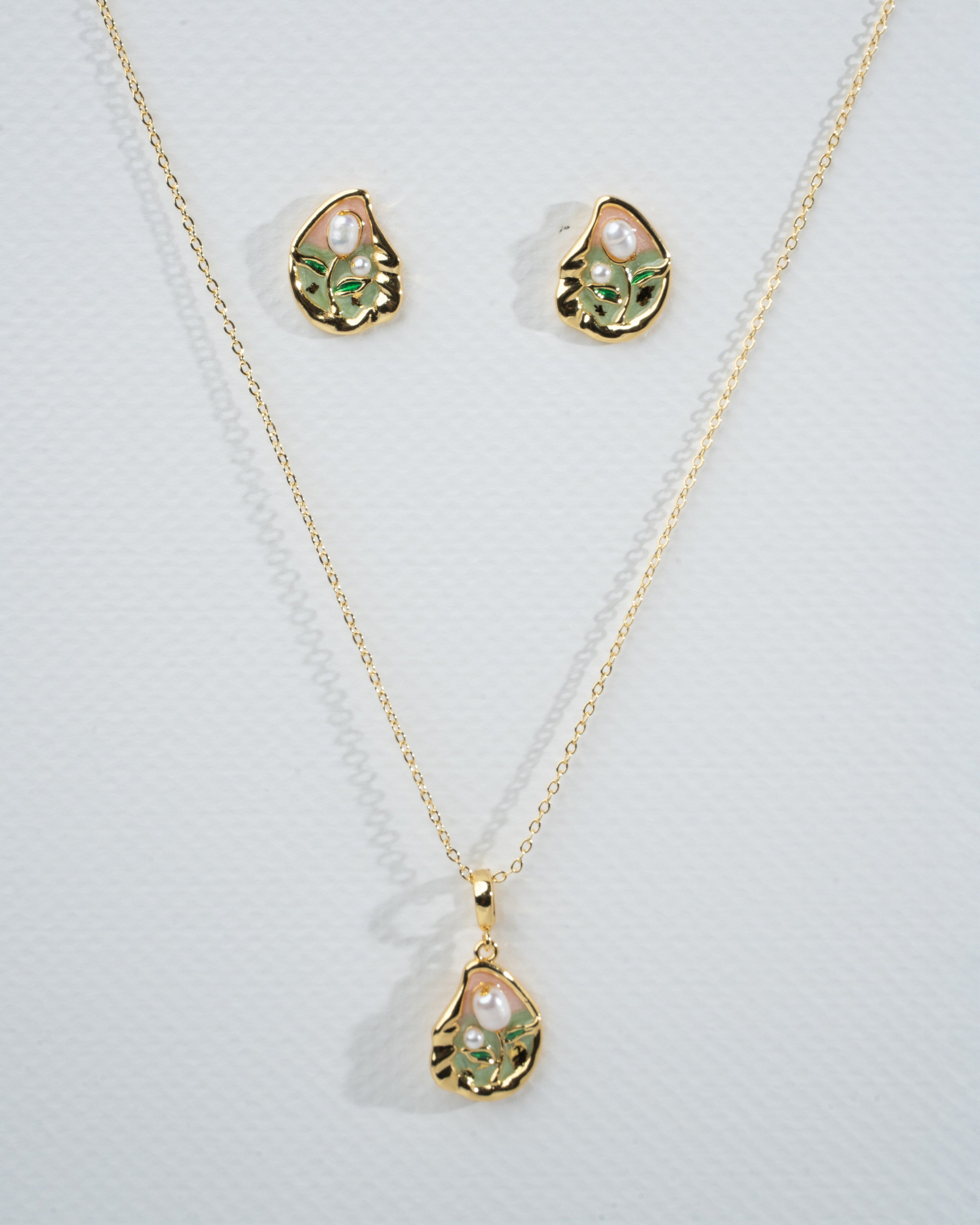 Elegant Pearl & Enamel Gold Jewelry Set