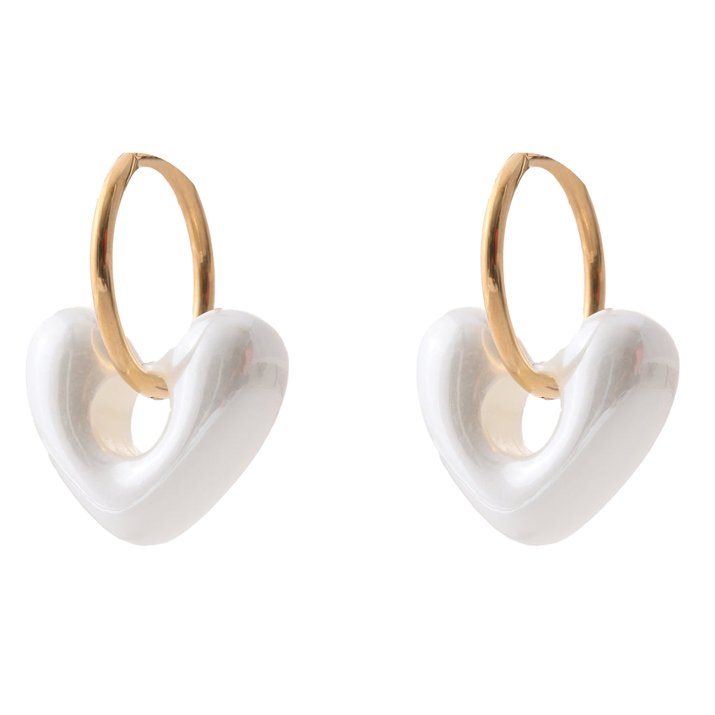 Minimal Heart-Shaped Pearl Hoop Earrings