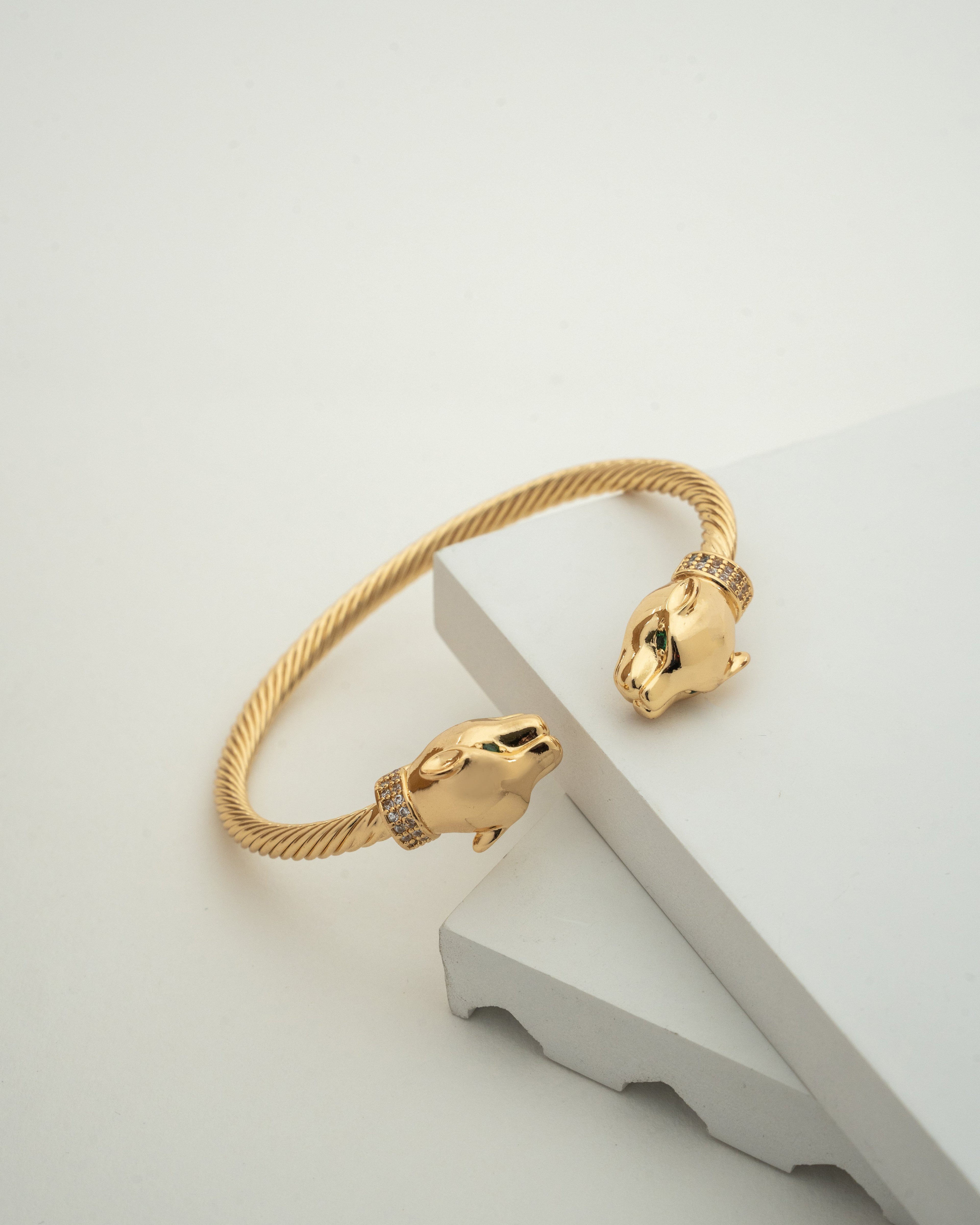 Exquisite Gold Panther Head Cuff Bracelet