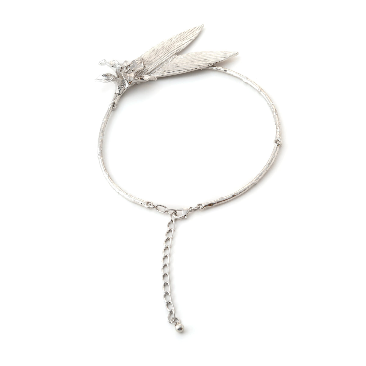 Elegant Silver Floral Leaf Nacklace