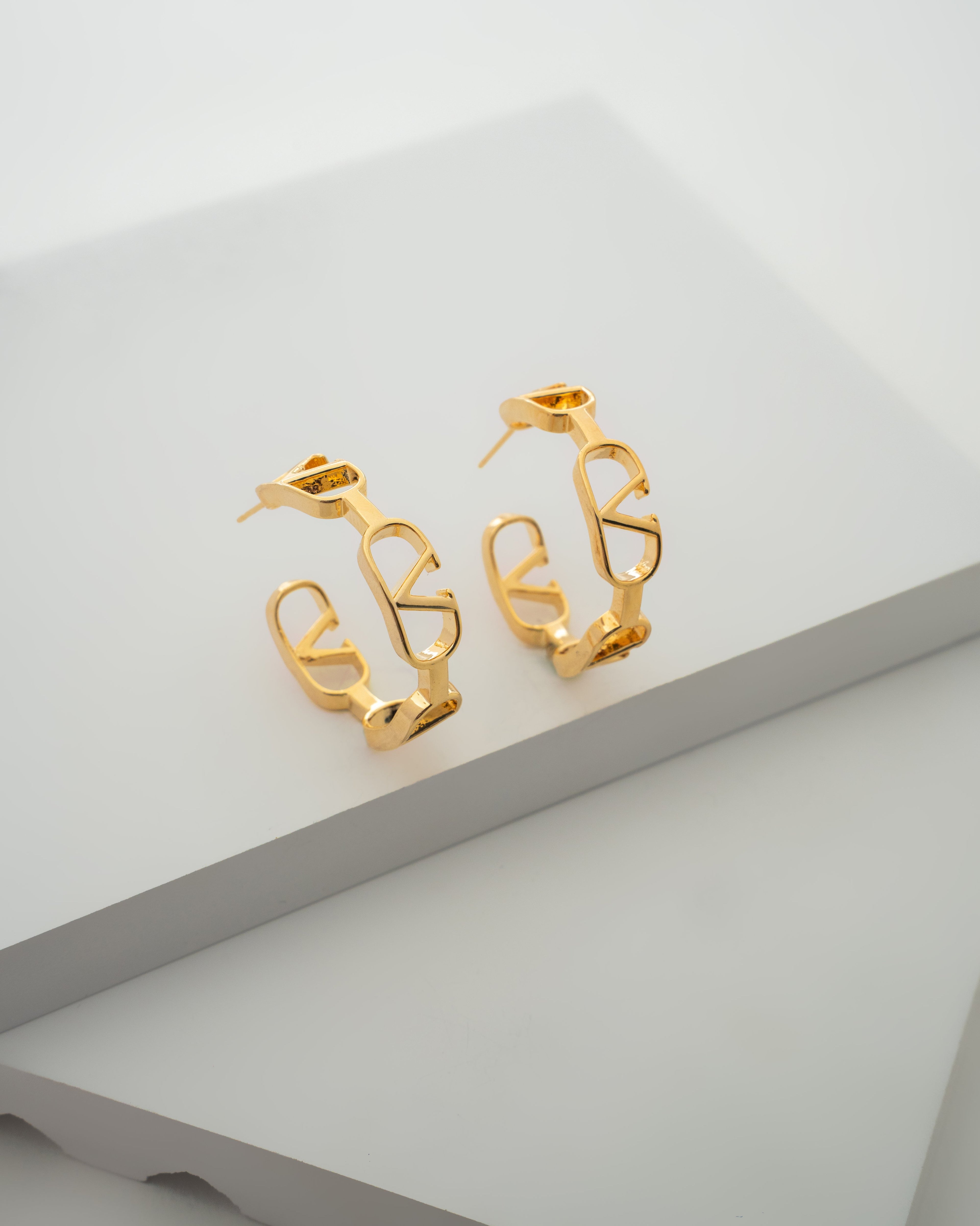 Elegant Gold-Plated Geometric Cufflinks