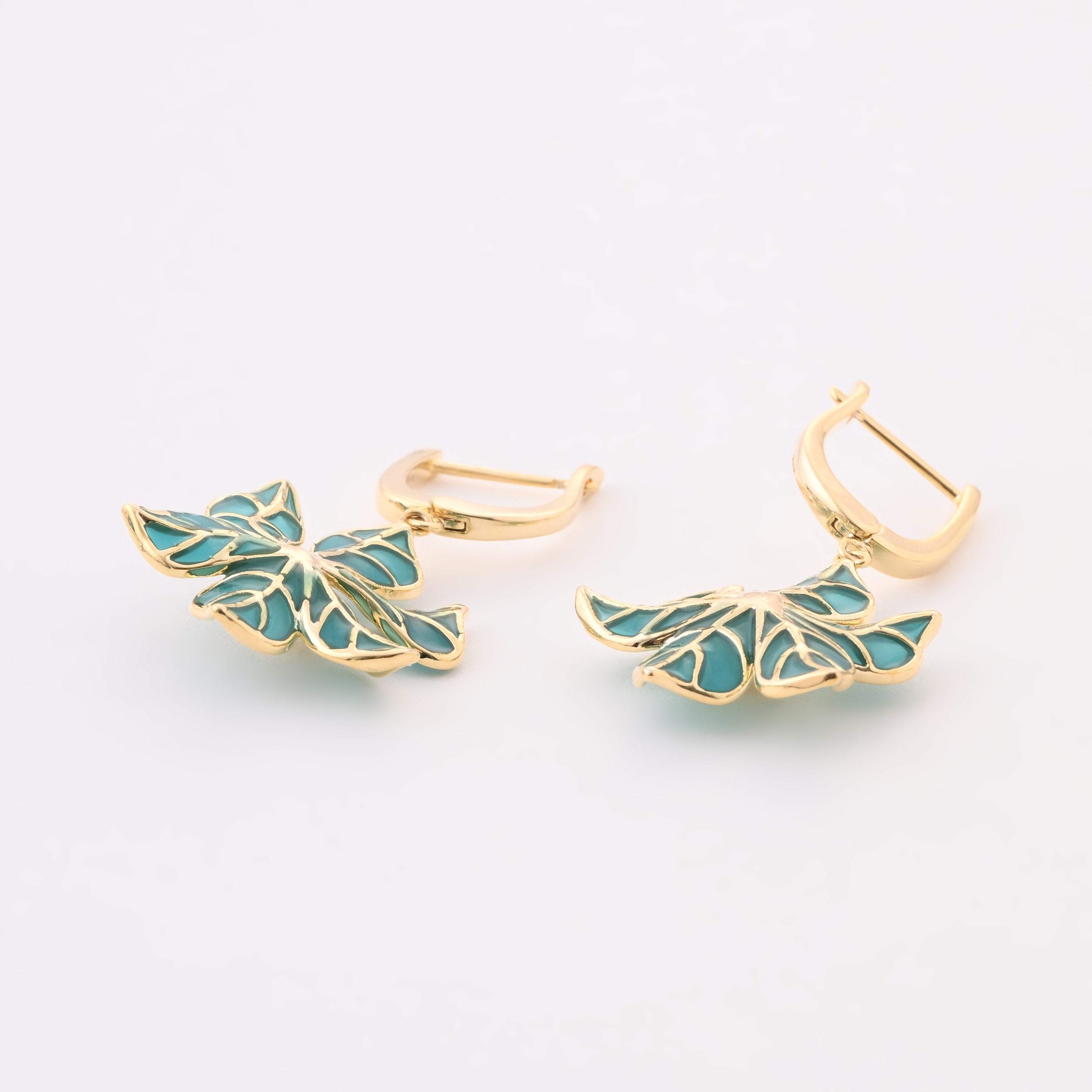 Exquisite Gold-Toned Turquoise Floral Drop Earrings