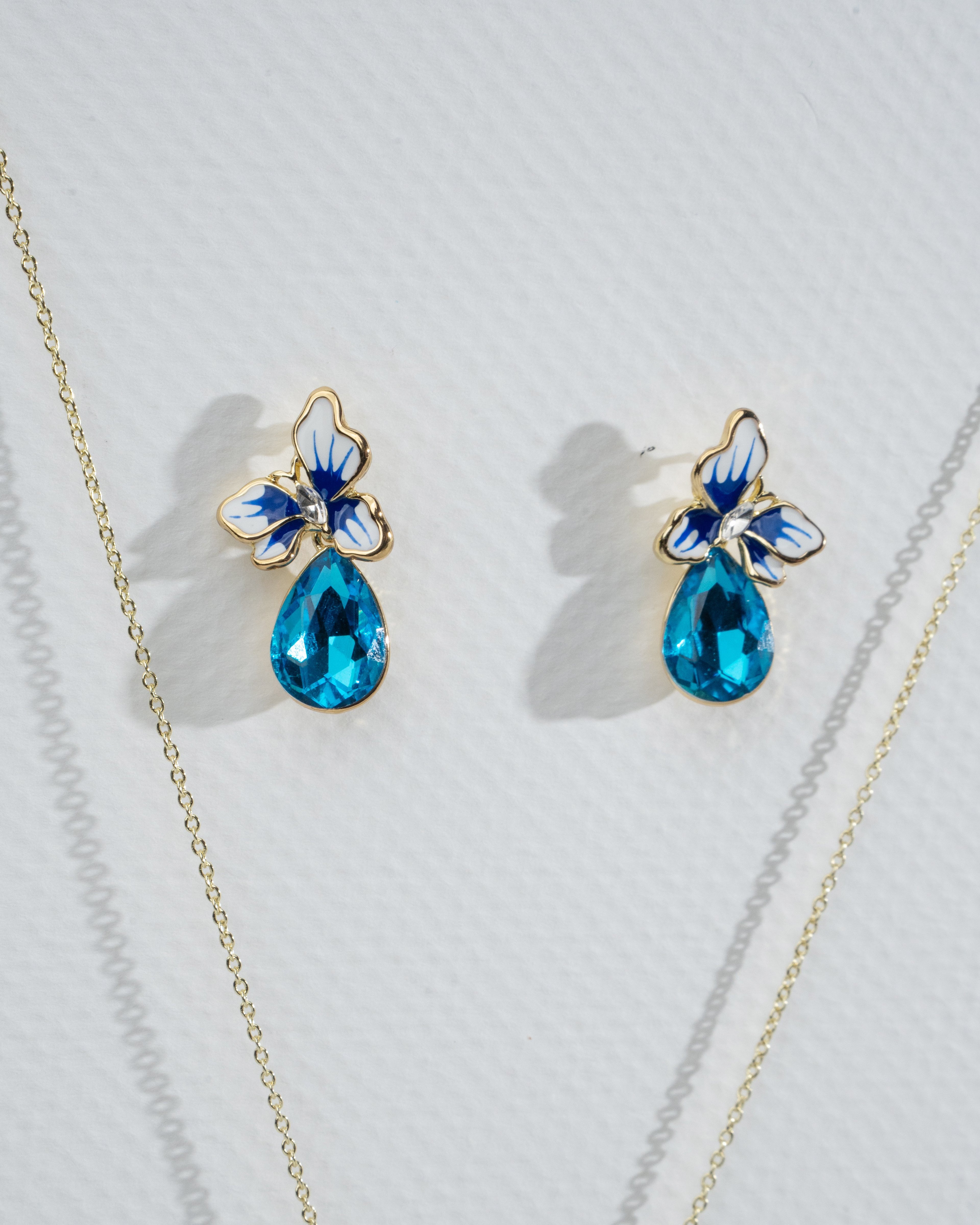Elegant Blue Teardrop Jewelry Set with Enamel Floral Accents