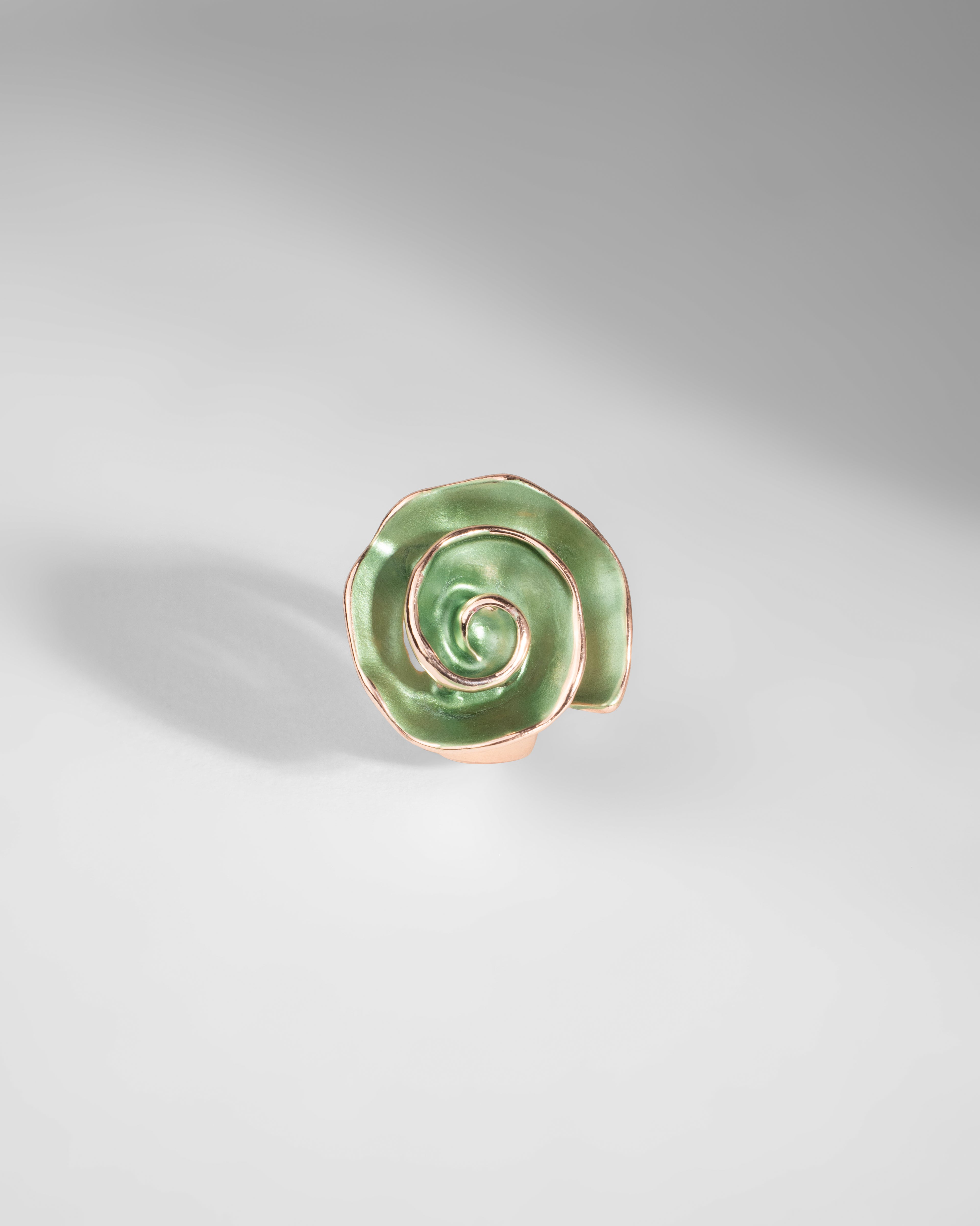 Elegant Green Swirl Ceramic Ring