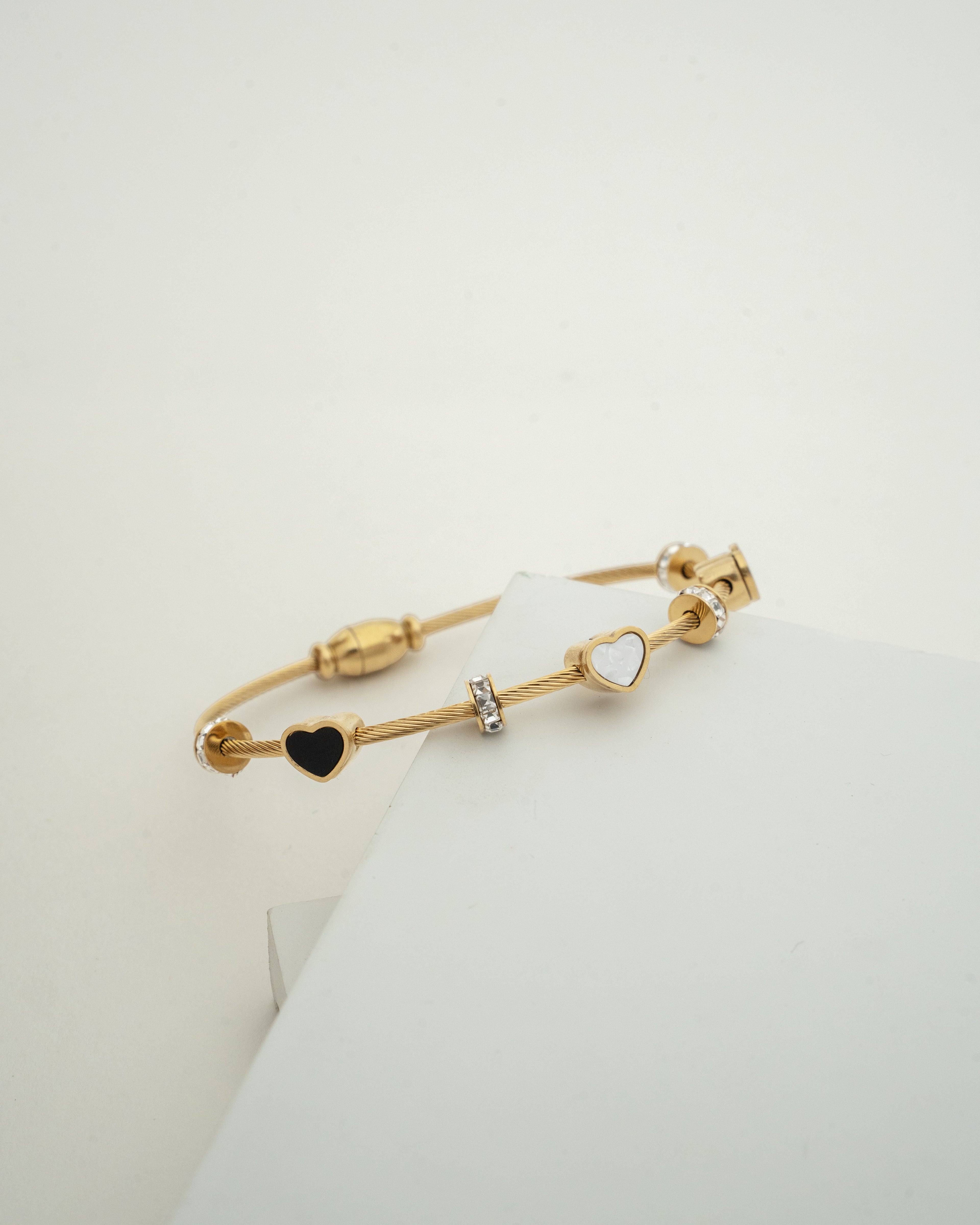 Elegant Heart Charm Gold Bracelet with Crystal Accents
