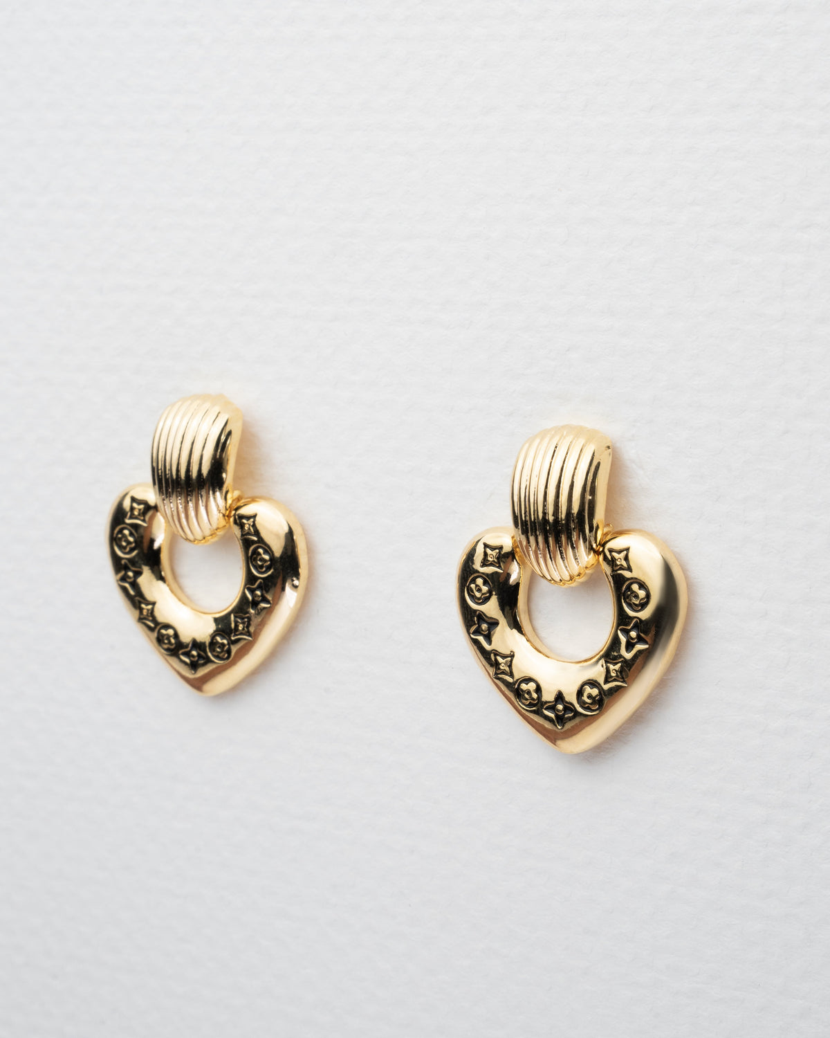Elegant Gold Heart Motif Earrings