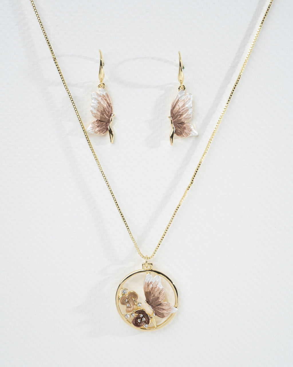 Elegant Butterfly Motif Jewelry Set - Necklace and Earrings