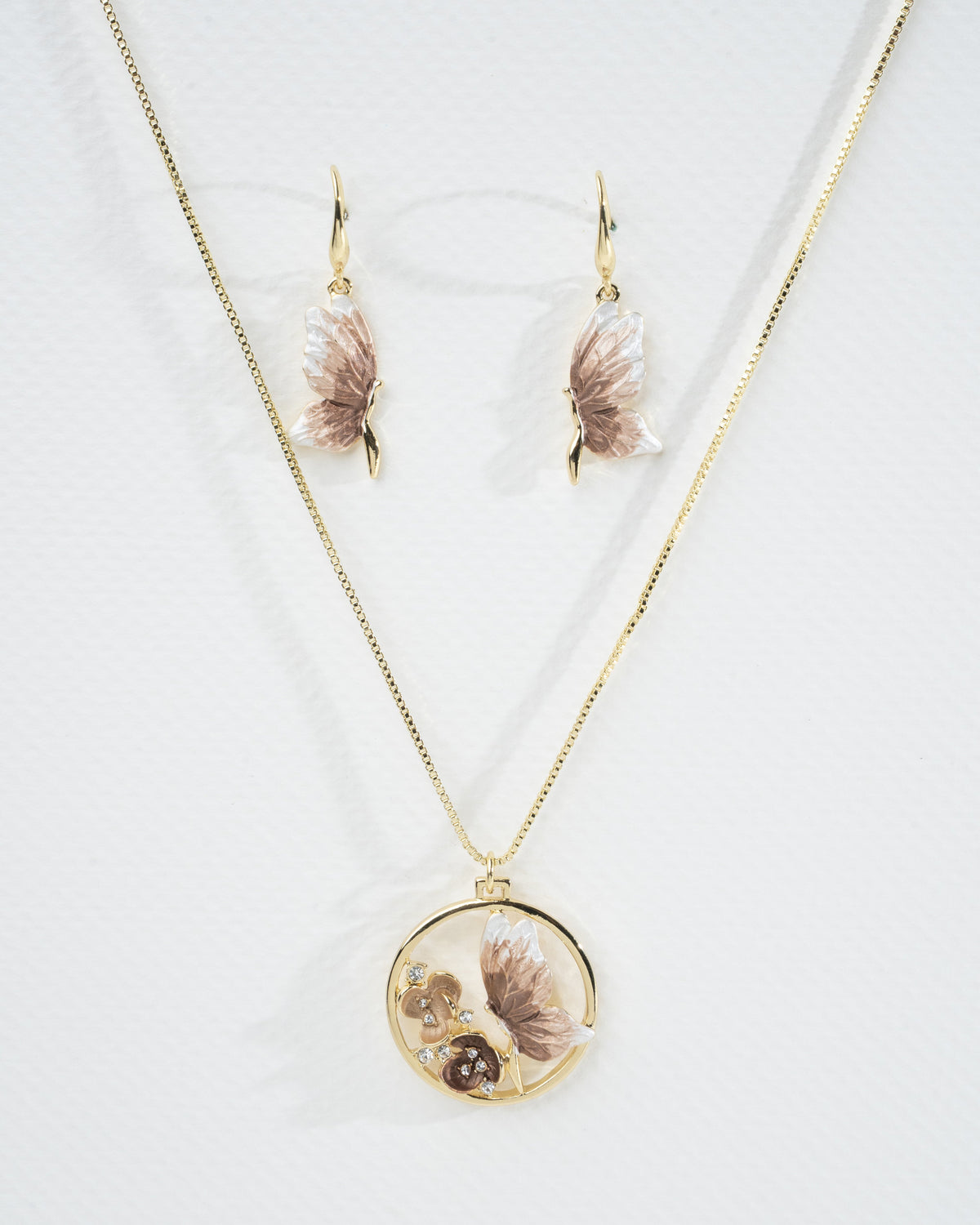Elegant Butterfly Motif Jewelry Set - Necklace and Earrings