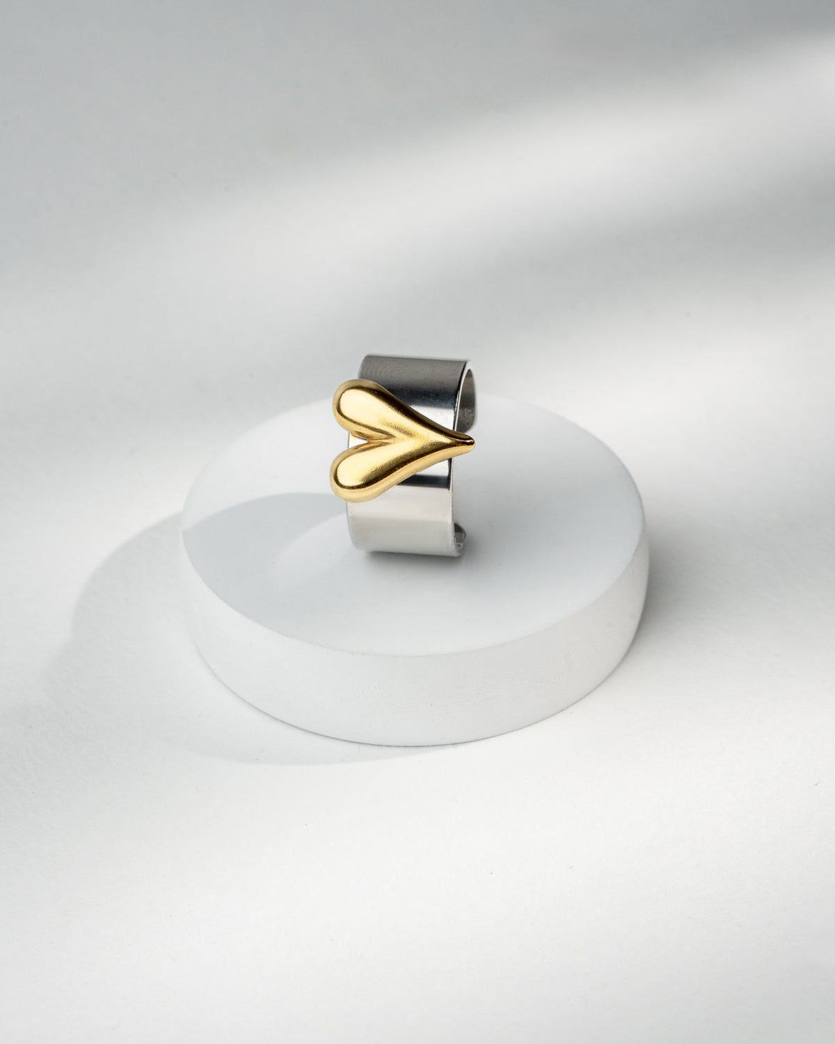 Elegant Gold and Silver Heart Ring