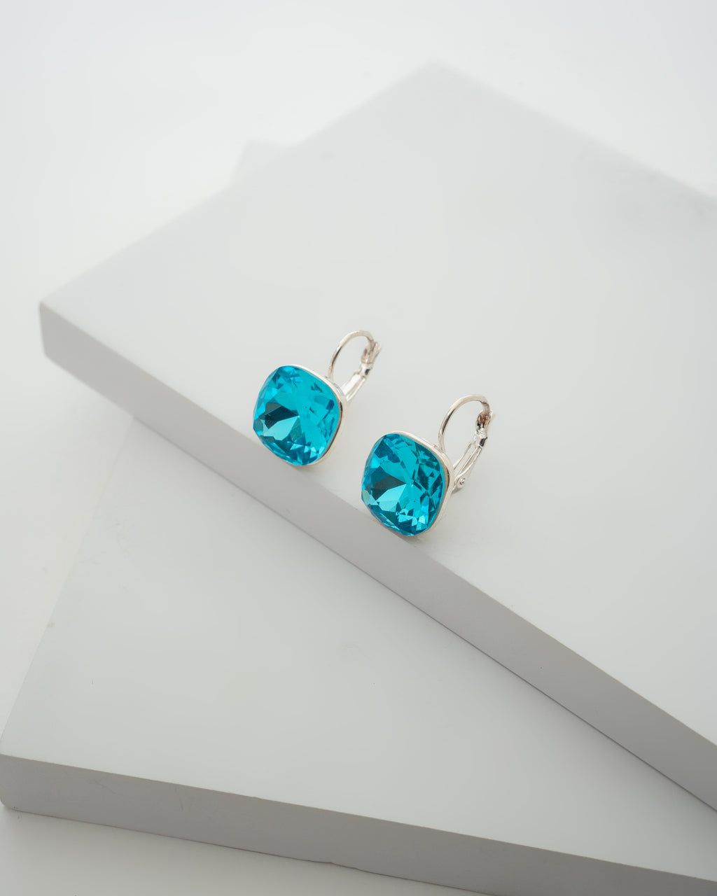 Elegant Aqua Blue Crystal Stud Earrings