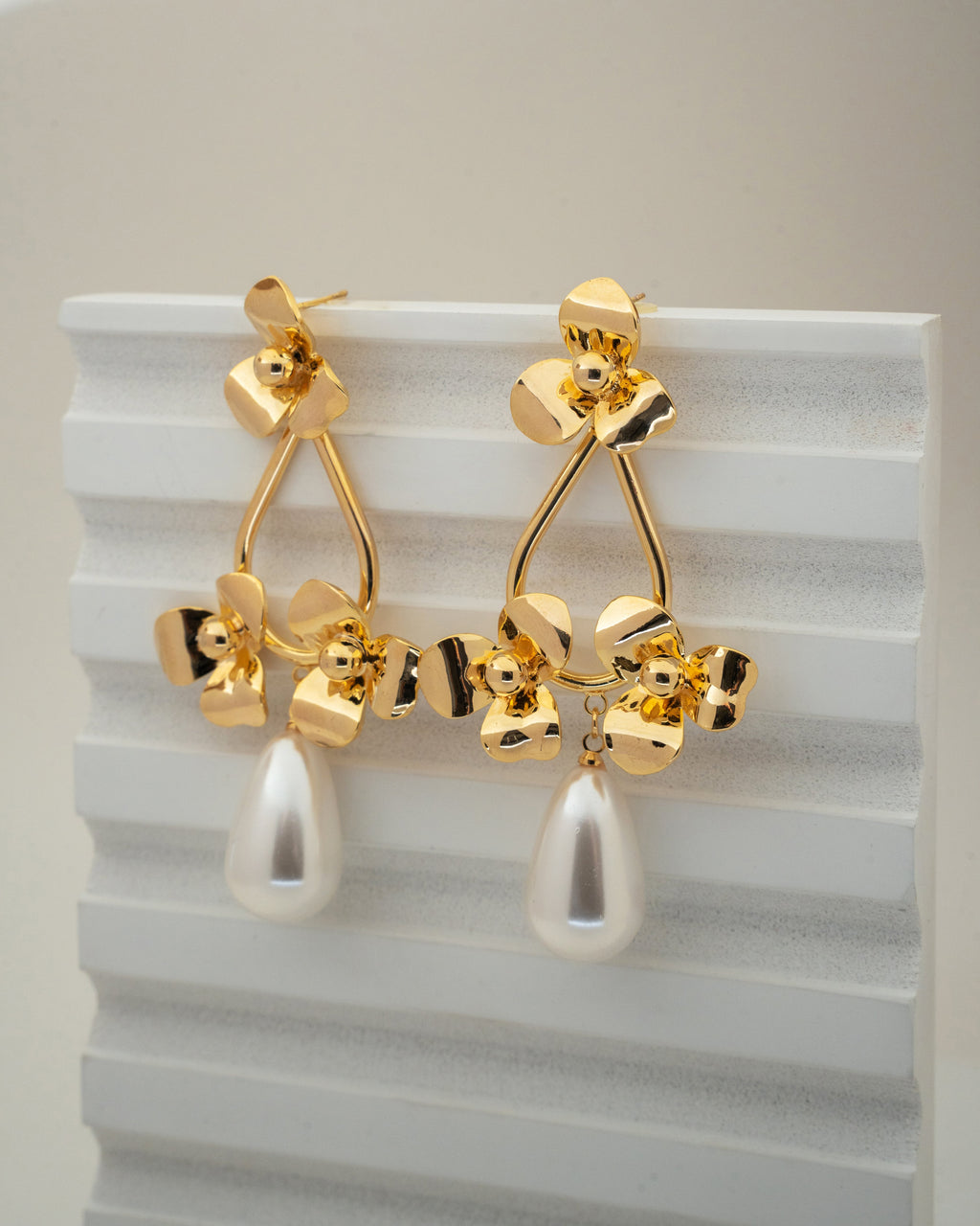 Elegant Gold Floral Pearl Drop Earrings